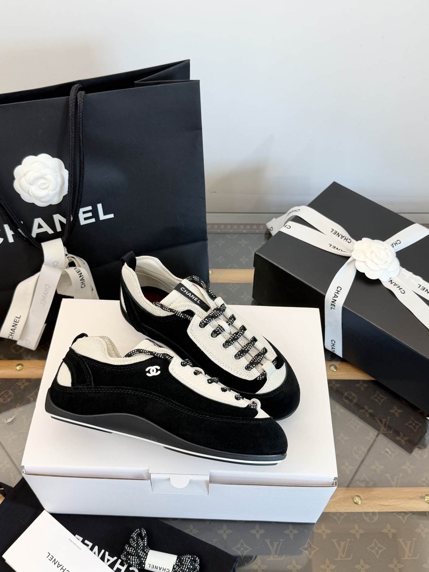 CHANEL カジュアルスニーカー ヴィンテージで上品な雰囲気～デイリー通勤にも万能 - トップ品質
