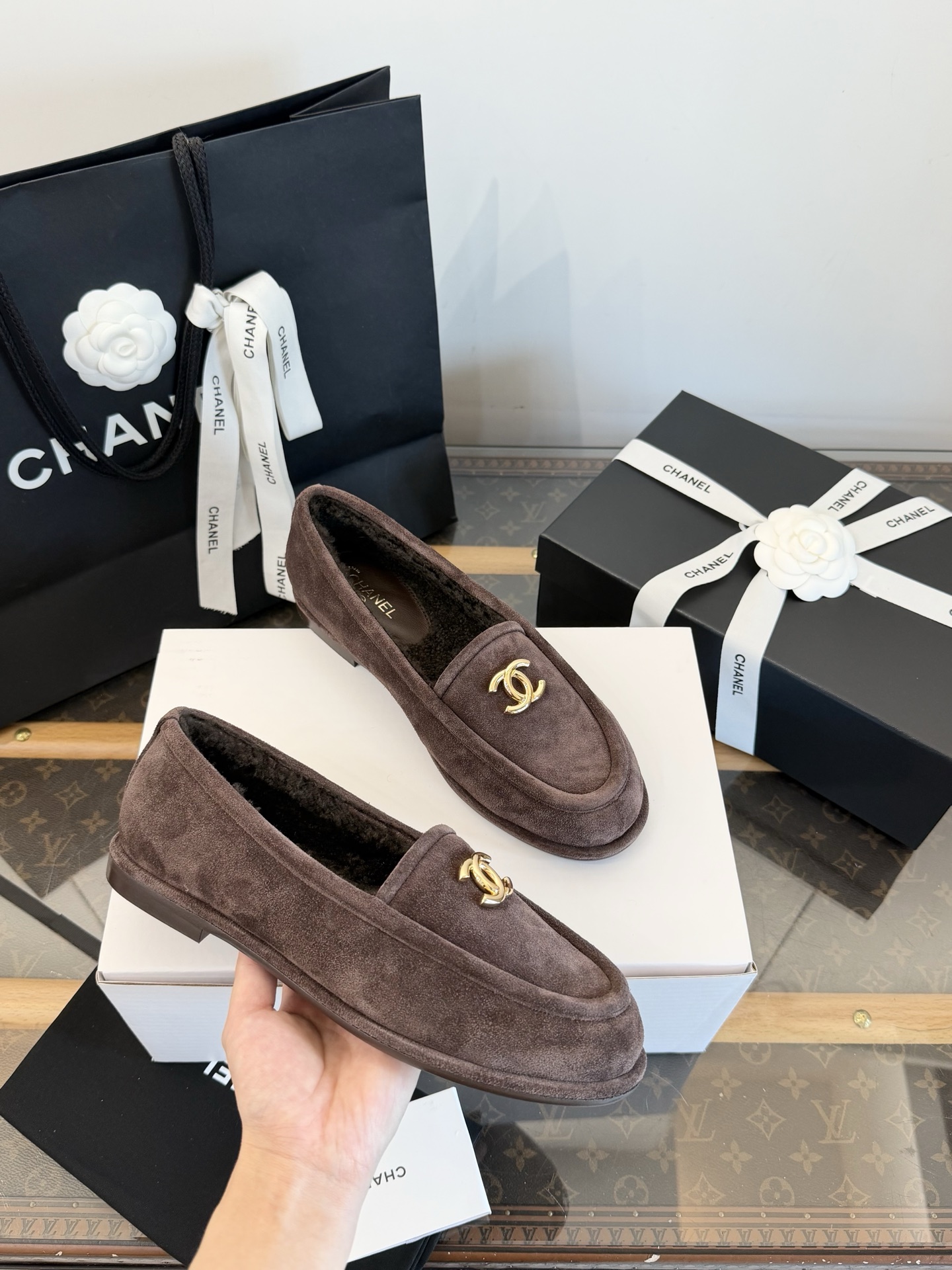 CHANEL 樂福鞋 麂皮 雙C logo 毛毛裡