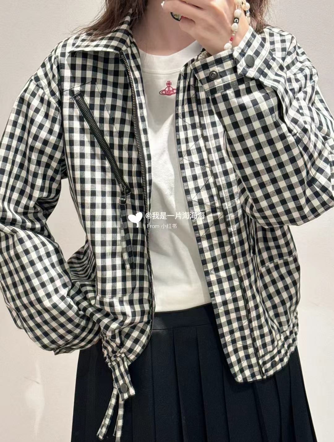 Article Summary: Queen’s Thong Coat and the Color at the Tip of the Heart - 图片 1