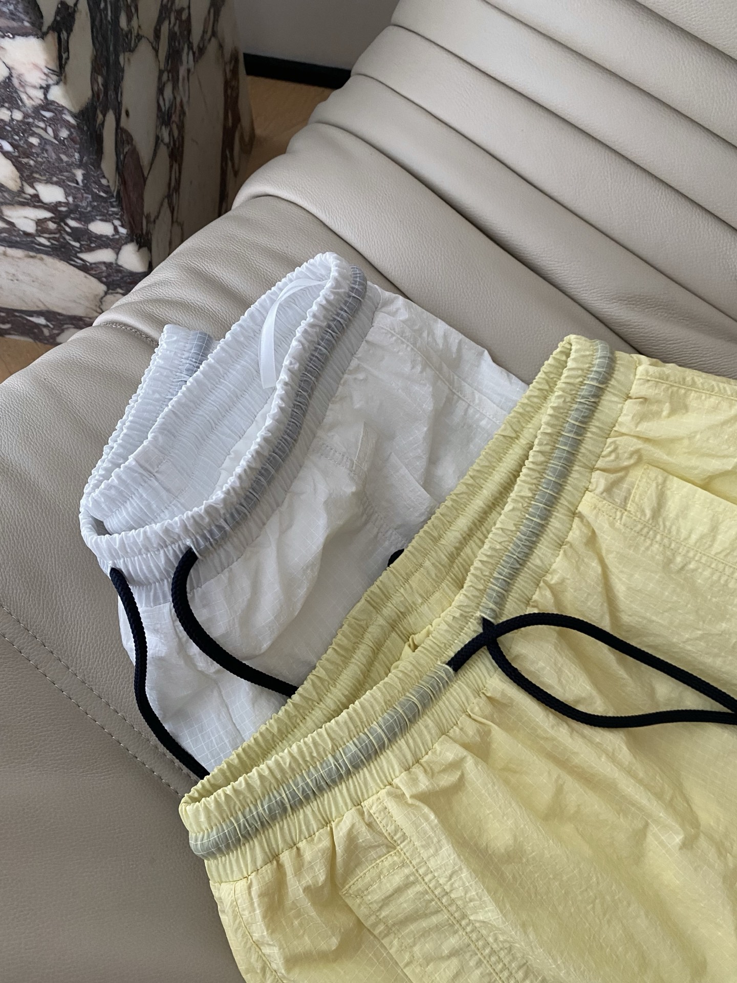 Alo Yoga High-Waist Shorts: Quick-Dry, Slimming, and Stylish Design 5 i1747041747382 2844 0 3