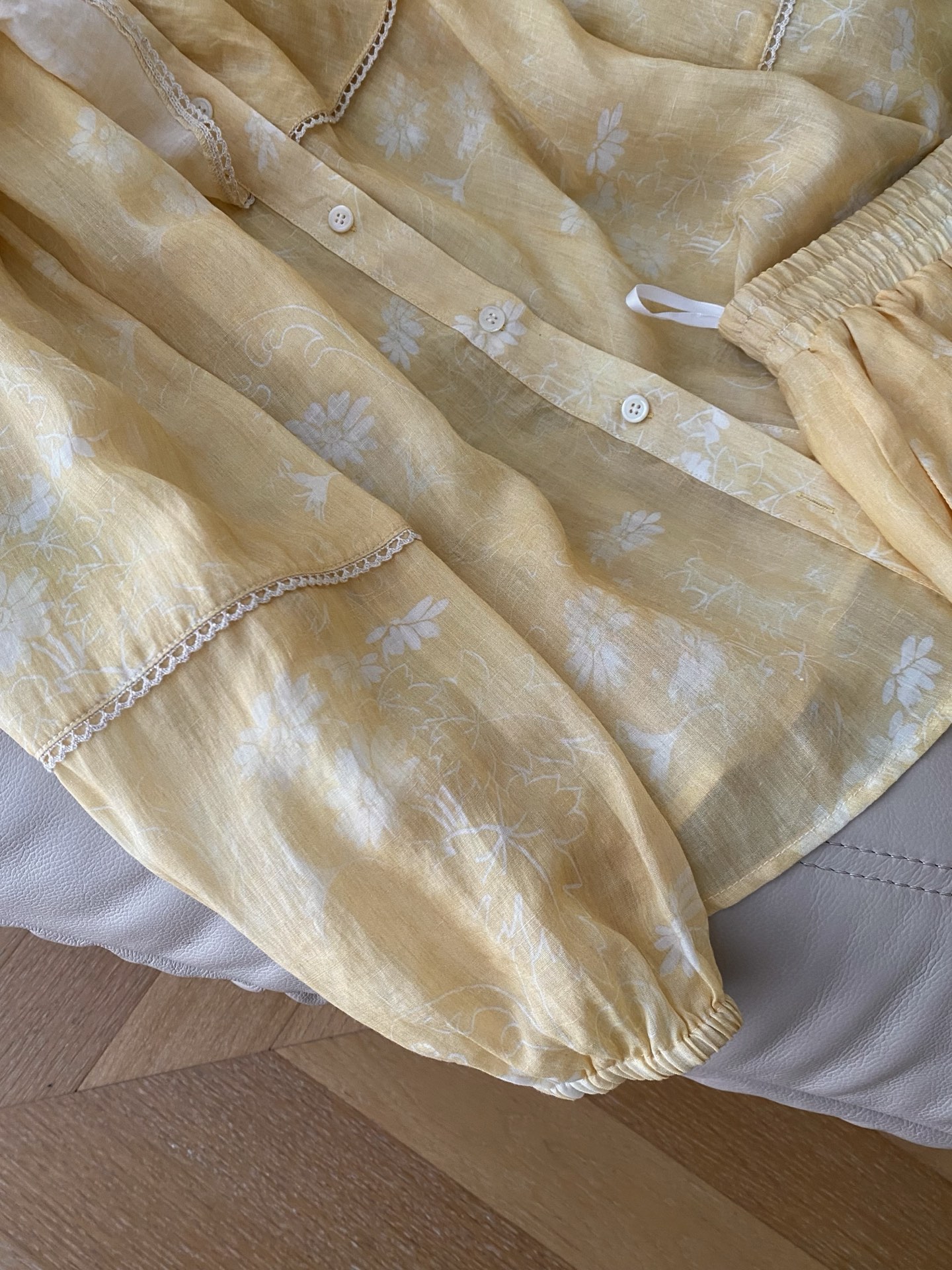 Women's Linen Off-Shoulder Top and Shorts Set - Breathable & Relaxed Fit 5 i1747384935628 1014 0 3