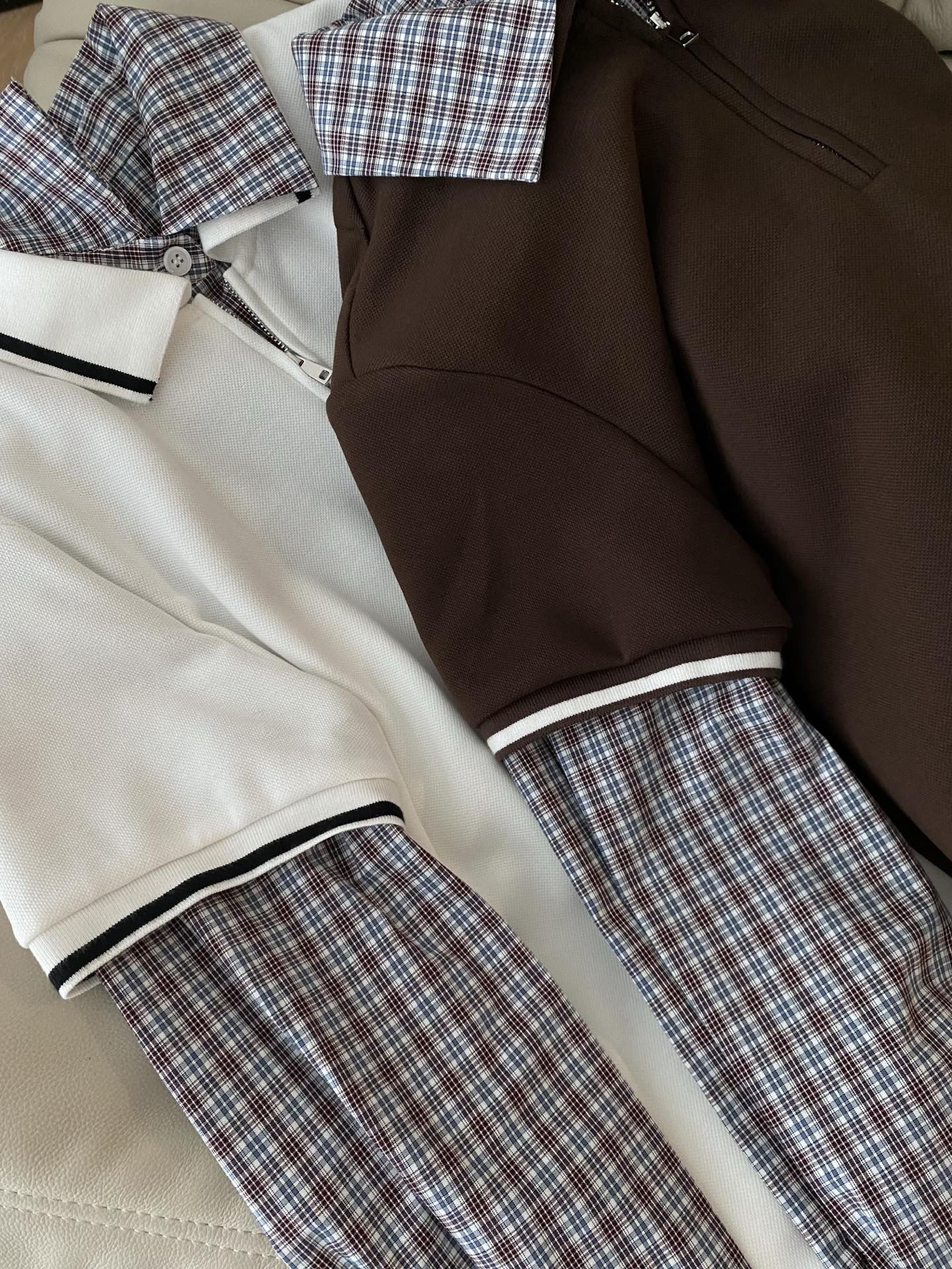 25。F秋冬 MIU撞色格子翻领宽松休闲连衣裙 混纺棉纱线针织半拉链衬衣领拼接假两件即视感 胸前标志性的