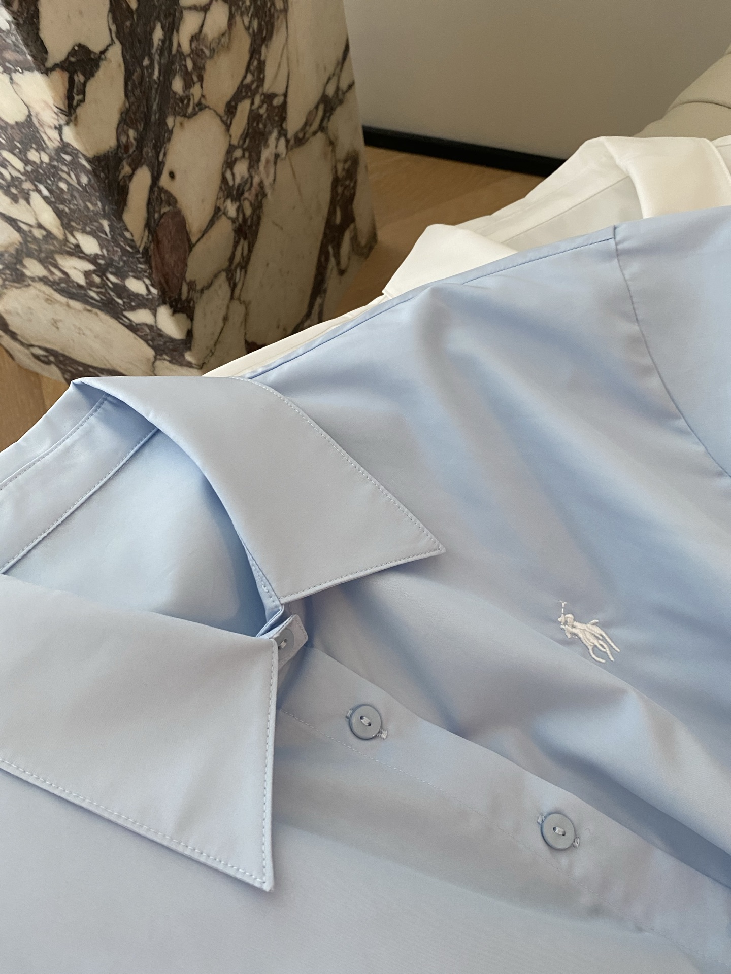 Autumn and Winter Fashion: Smug Dress with Embroidered Shirt and Logo Embroidery - 图片 7