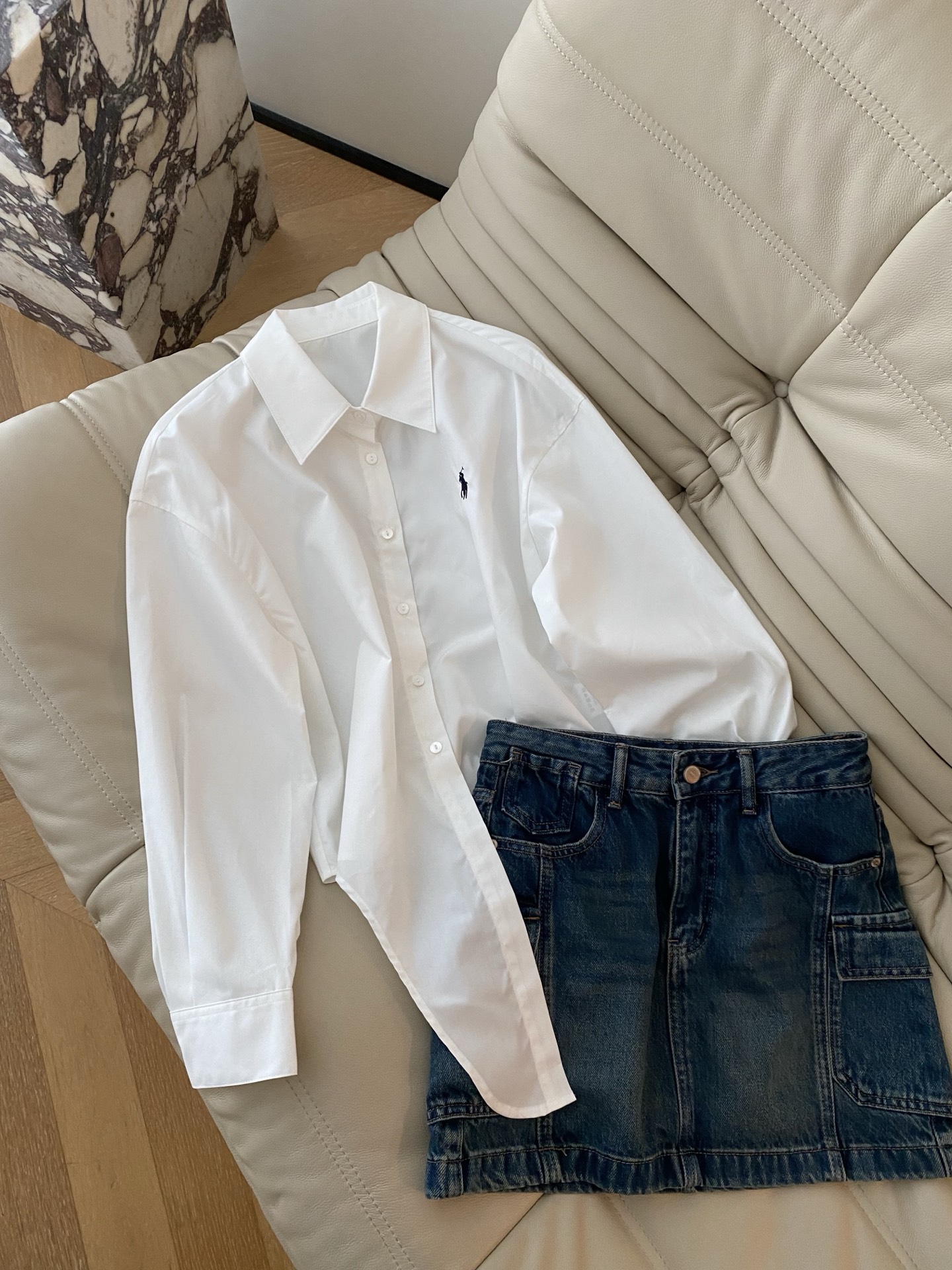 Autumn and Winter Fashion: Smug Dress with Embroidered Shirt and Logo Embroidery - 图片 2