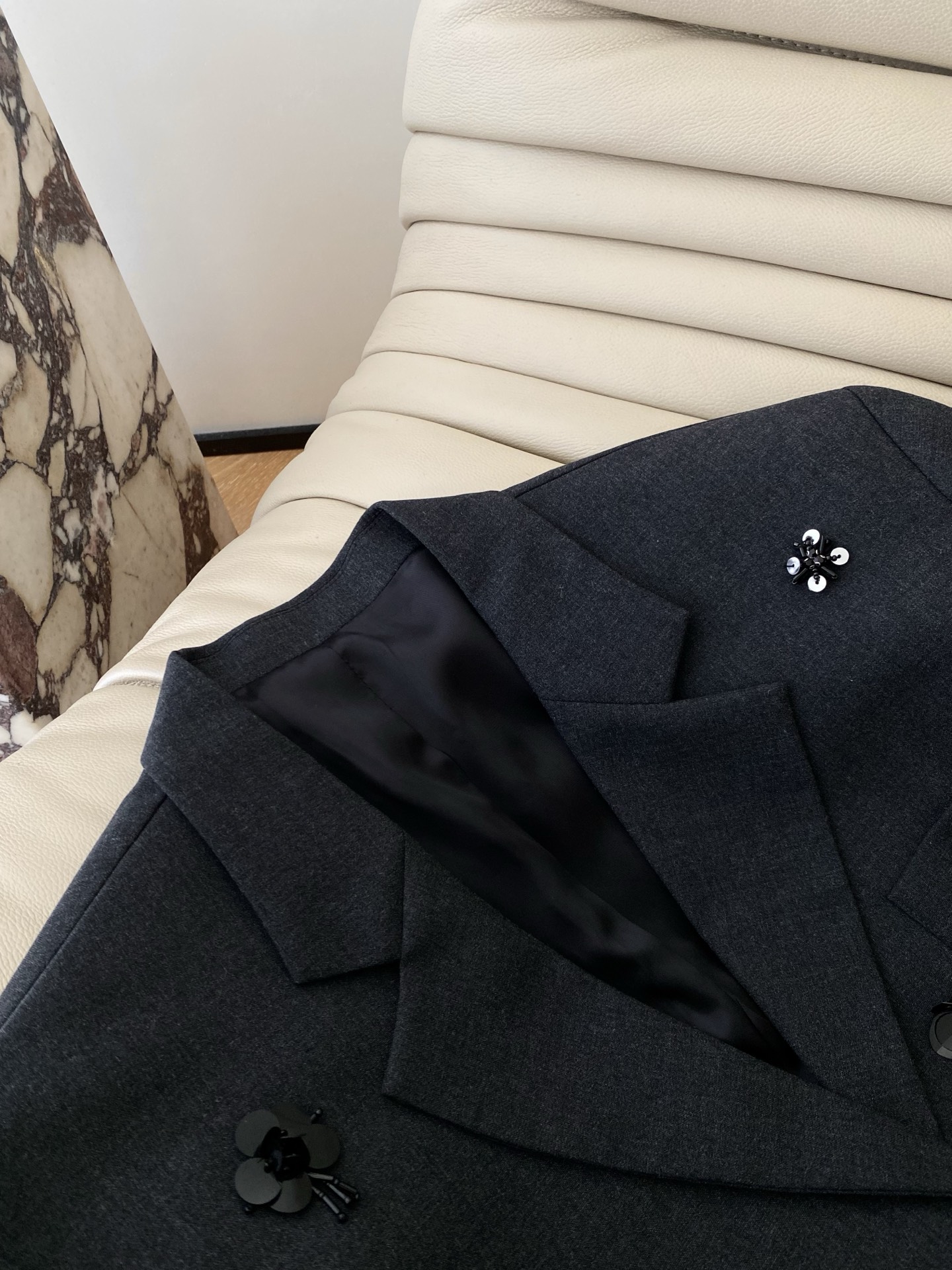 Elegant Beaded Wool-Blend Blazer - Modern Tailored Fit, Autumn/Winter Collection 4 i1756195940752 5988 0 2