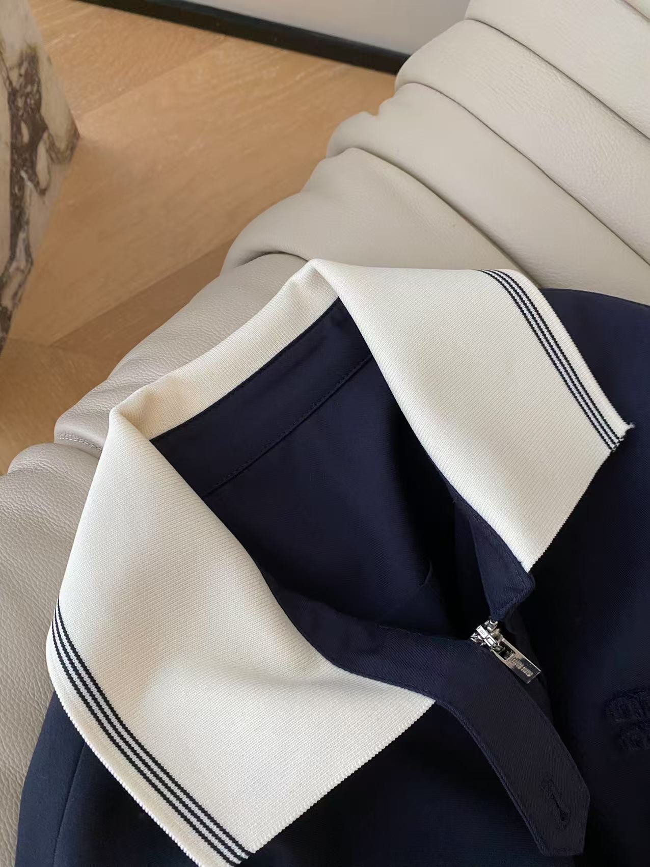 Miu Miu Wool Blend Pleated Skirt Set with Color Block Collar 6 i1756719854823 3754 0 4