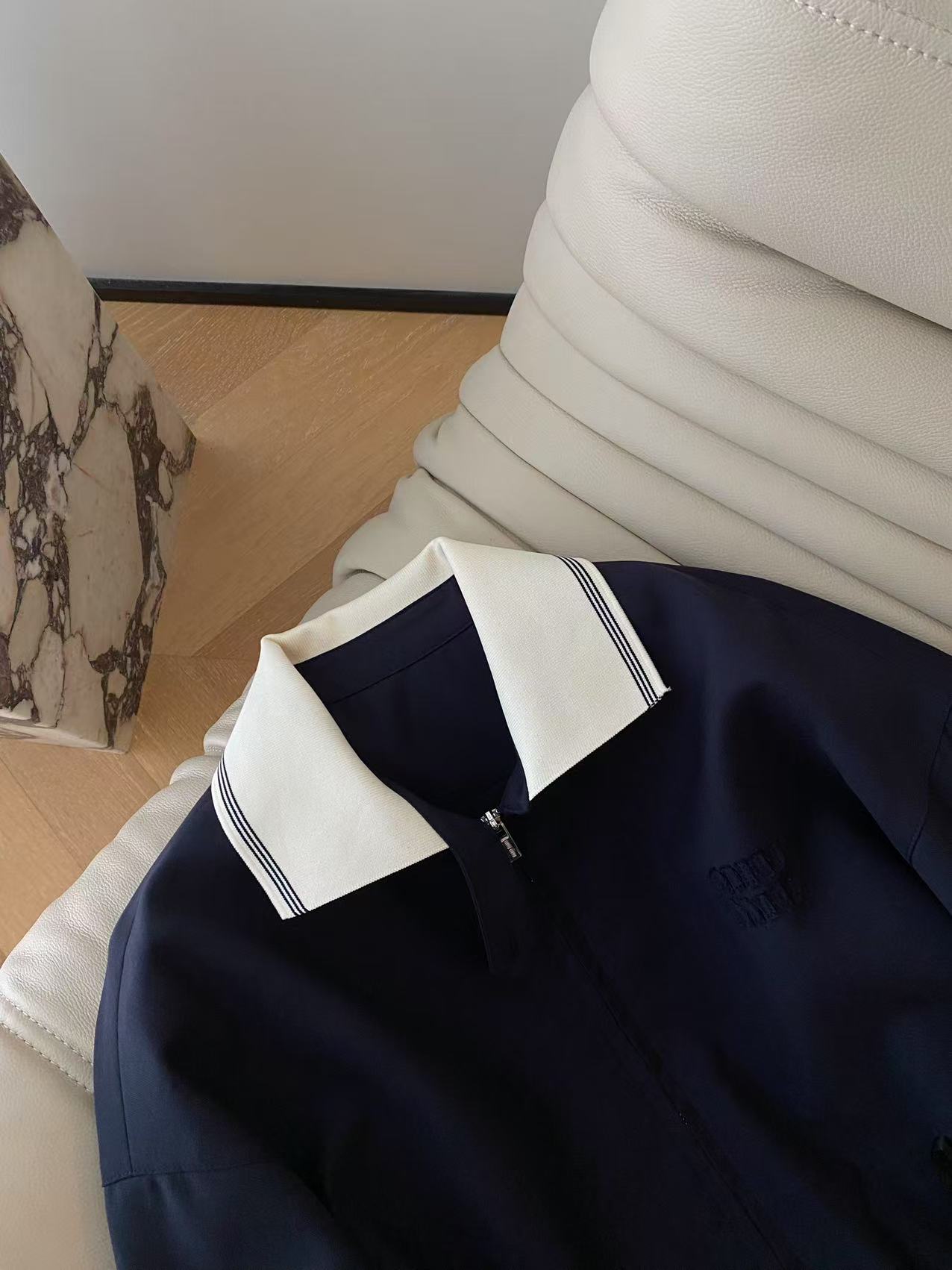 Miu Miu Wool Blend Pleated Skirt Set with Color Block Collar 3 i1756719855434 6128 0 1