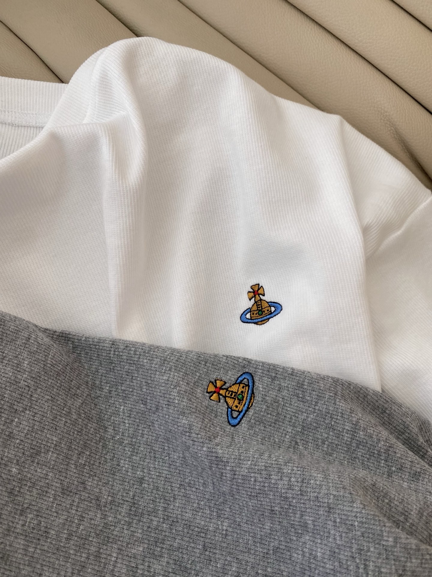 Embroidered Logo Long Sleeve T-Shirt - Cotton Blend, Relaxed Fit 4 i1757238083043 2238 0 2