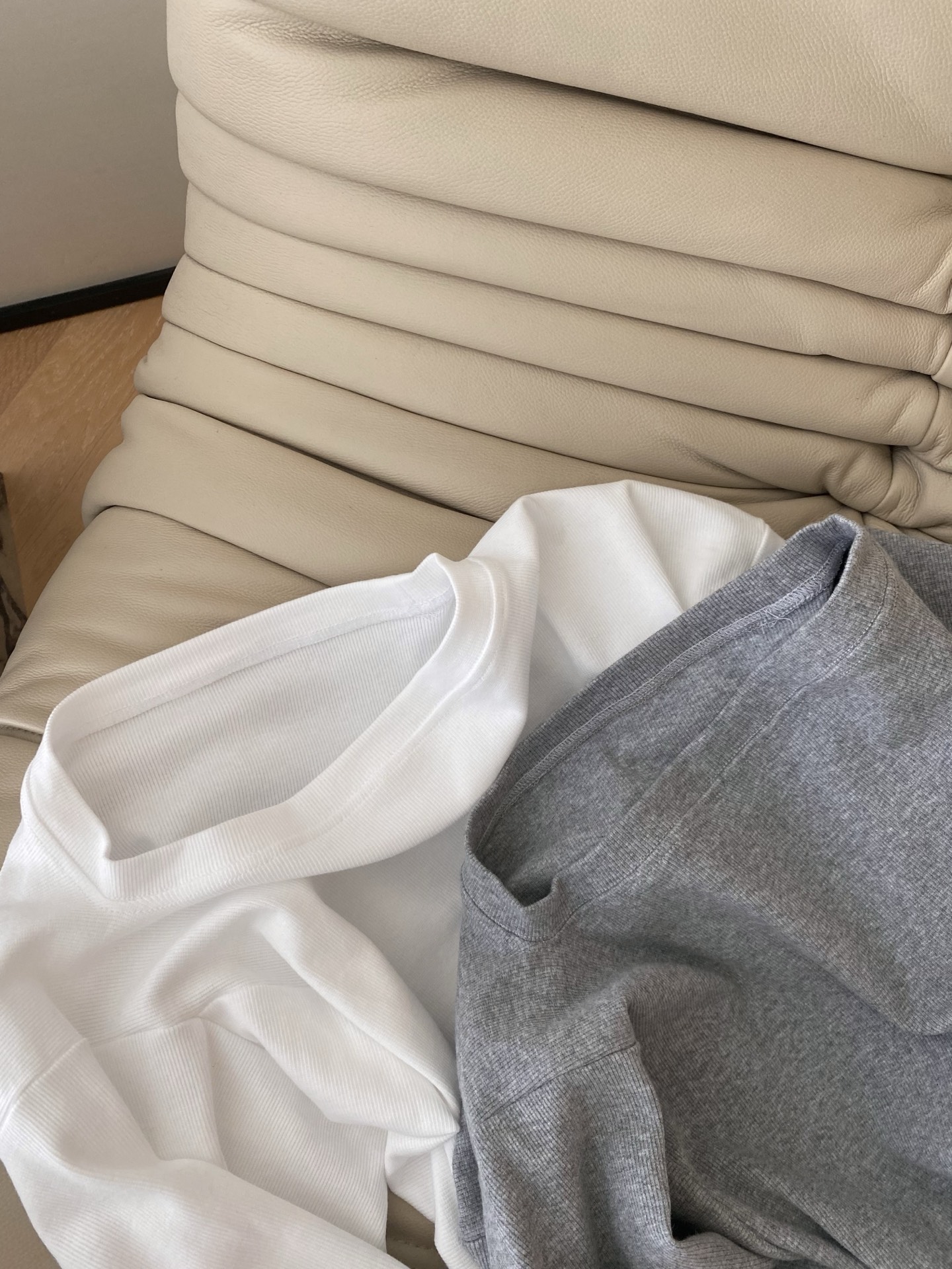 Embroidered Logo Long Sleeve T-Shirt - Cotton Blend, Relaxed Fit 3 i1757238083159 338 0 1