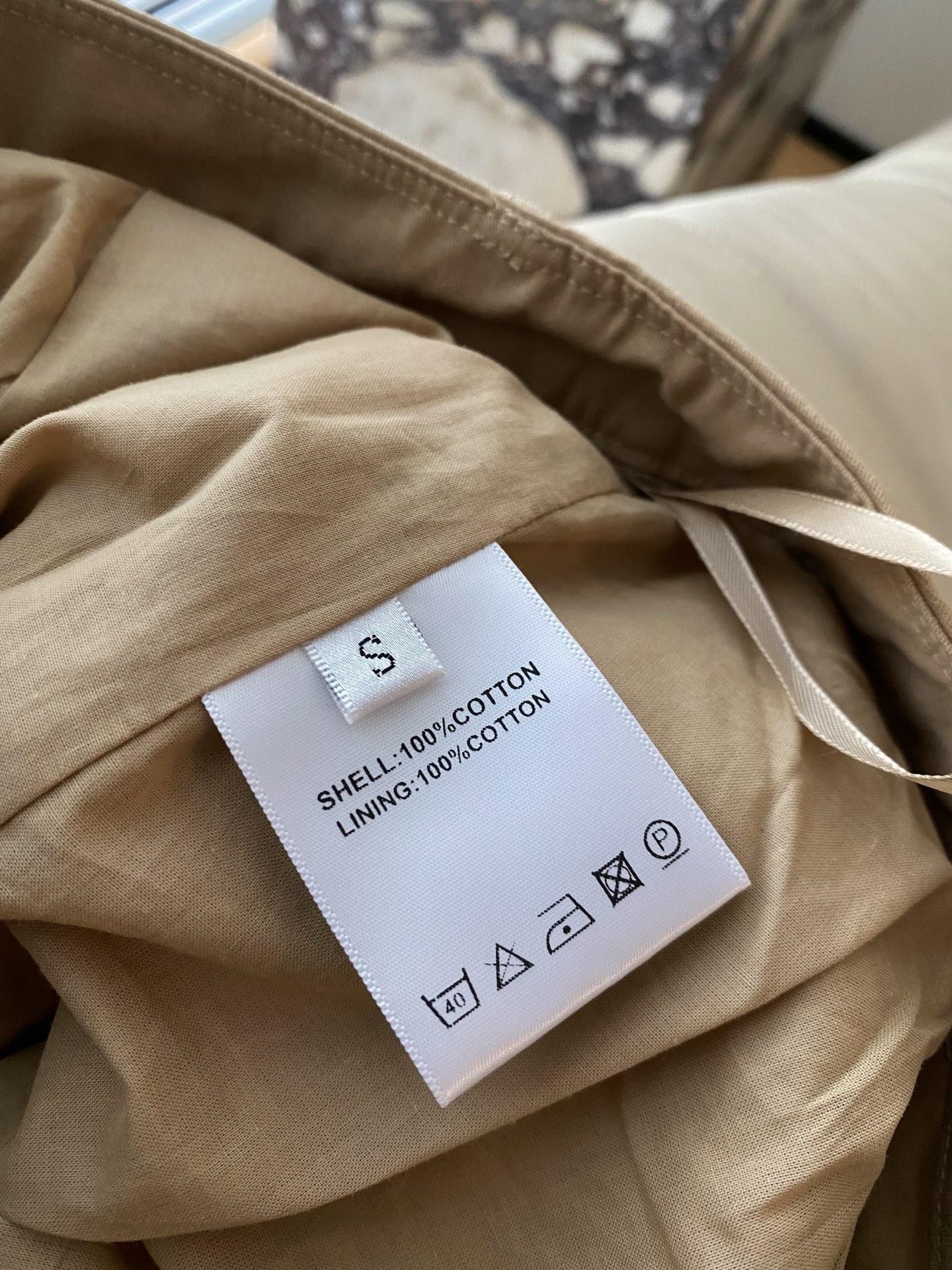 25。F秋冬 土星高腰迷你短裙 基础显瘦易穿的微A版型 假两件式外裙子内裤子的设计自带时髦叠穿上身效果正