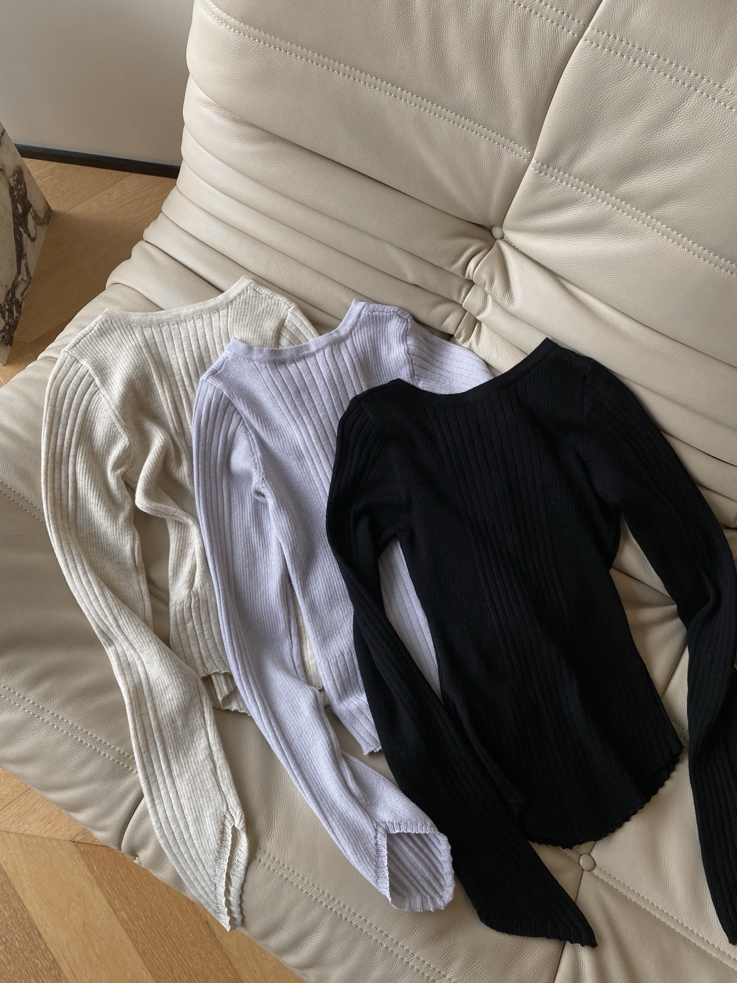 25PF Saturn Knit Sweater: Soft Wool Blend, Comfortable Fit, and Flattering Design 9 i1758189506151 4164 0 7