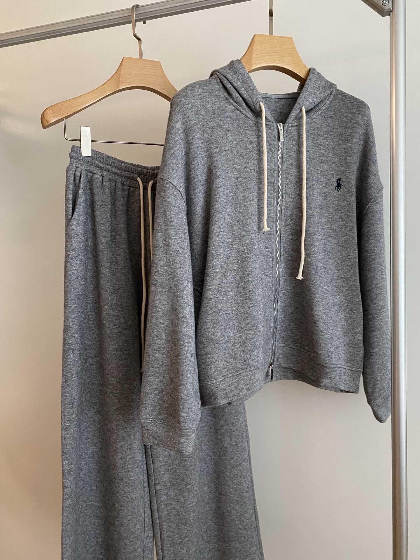 Cotton Blend Embroidered Polo Hoodie & Pants Set - Autumn/Winter Collection 5 i1759399345341 8860 0 3