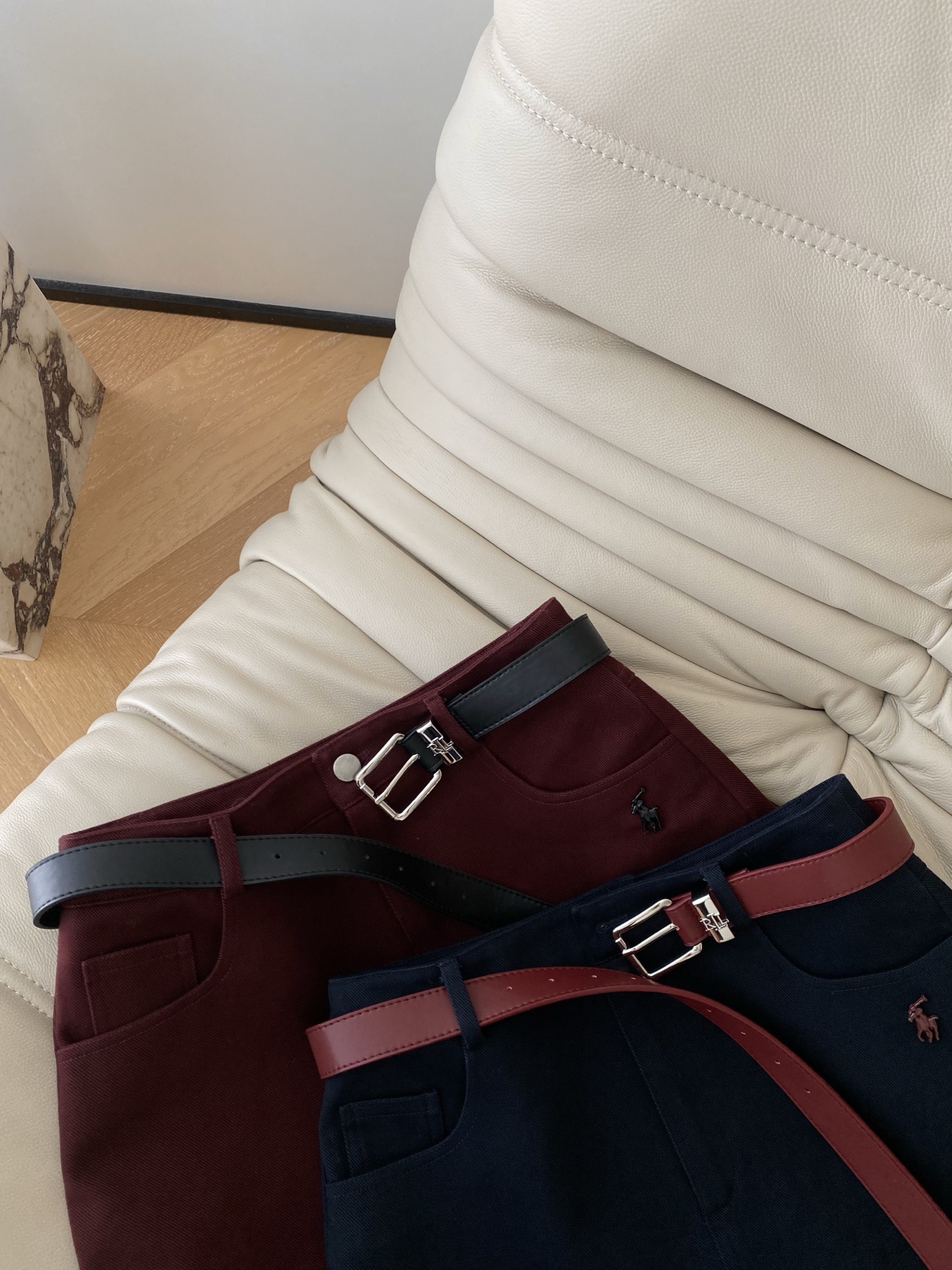 25。F秋冬 小马刺绣腰带高腰半裙 加厚保暖面料 标志性小马暗藏细节感 利落版型修饰腿型 秋冬叠穿单穿都