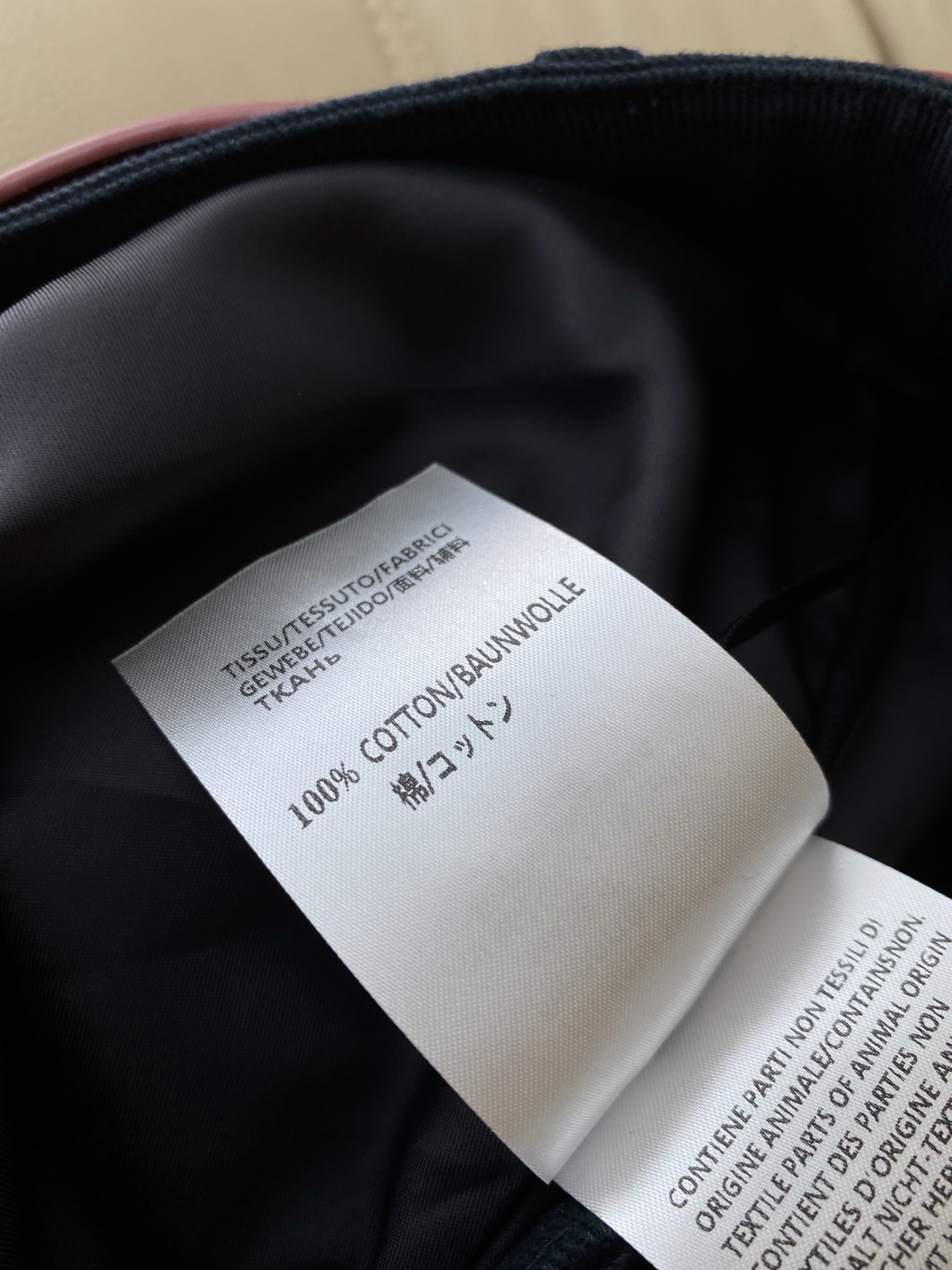 25。F秋冬 小马刺绣腰带高腰半裙 加厚保暖面料 标志性小马暗藏细节感 利落版型修饰腿型 秋冬叠穿单穿都