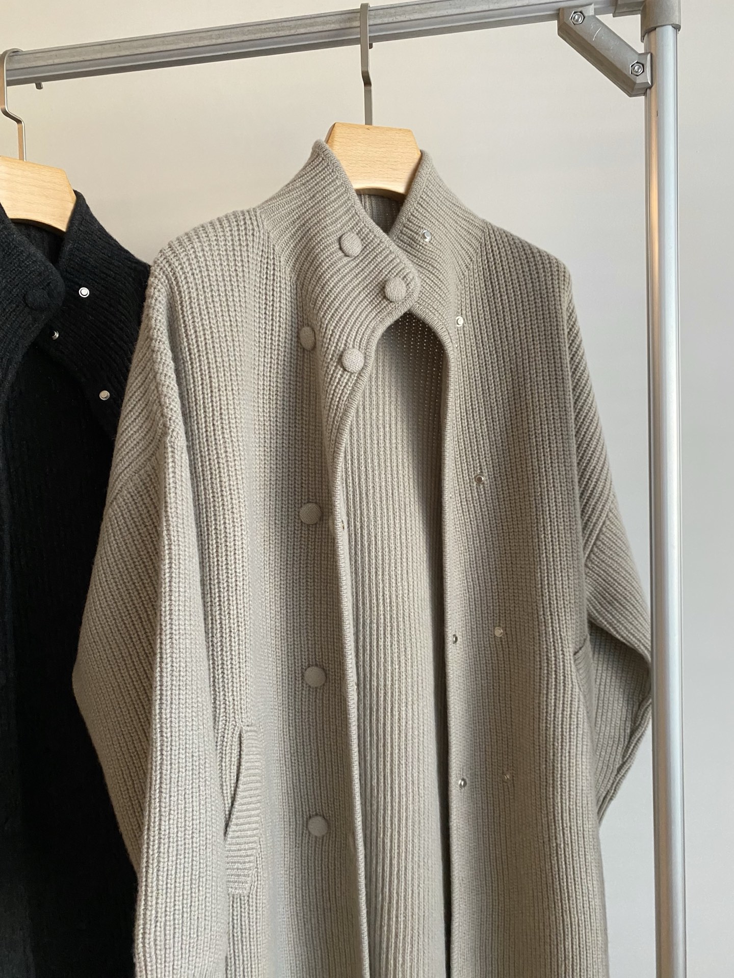 Elegant Double-Breasted Wool Coat: Warm, Stylish Outerwear for Women 4 i1760434494300 2899 0 2