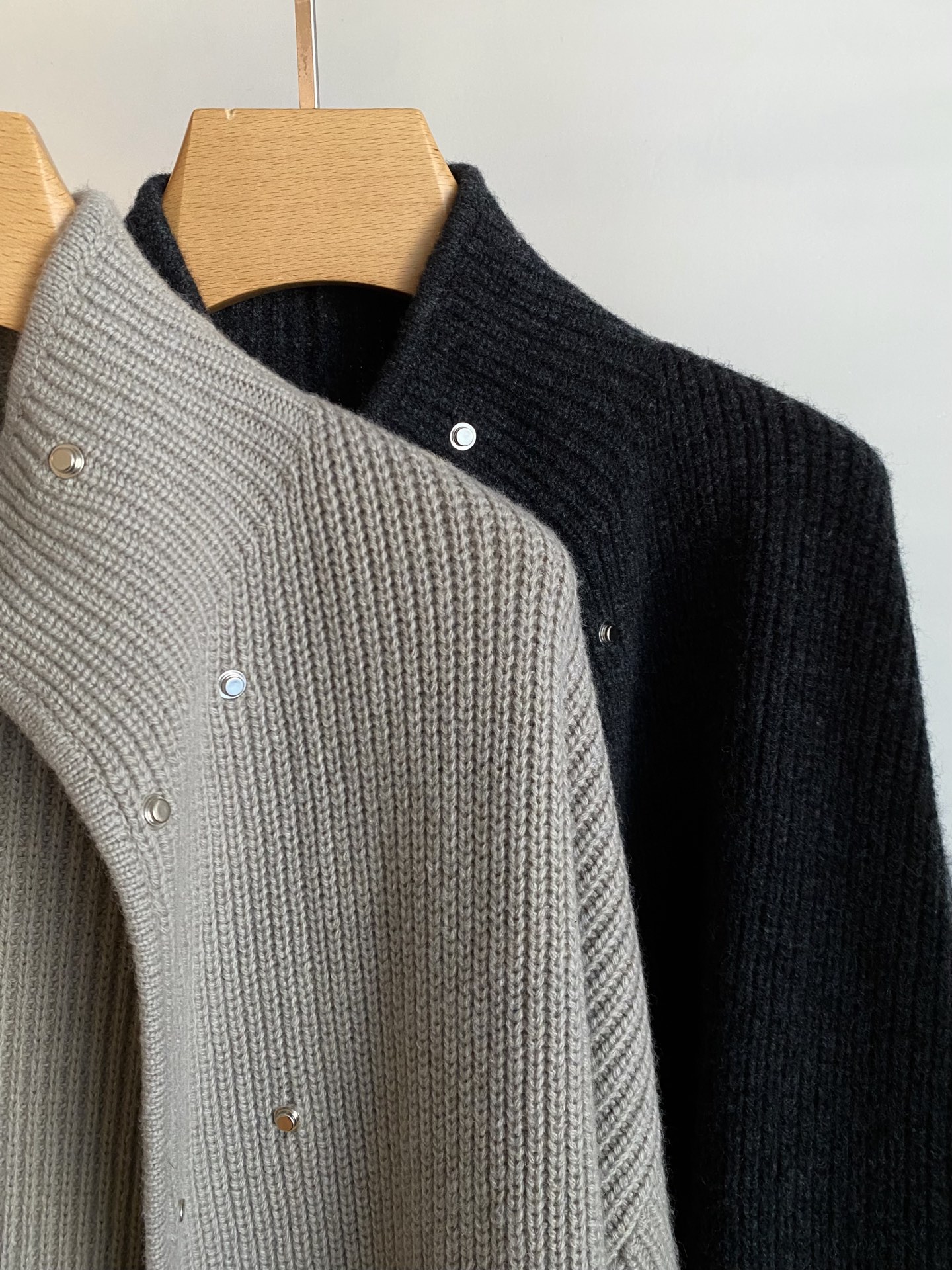 Elegant Double-Breasted Wool Coat: Warm, Stylish Outerwear for Women 6 i1760434494386 2542 0 4