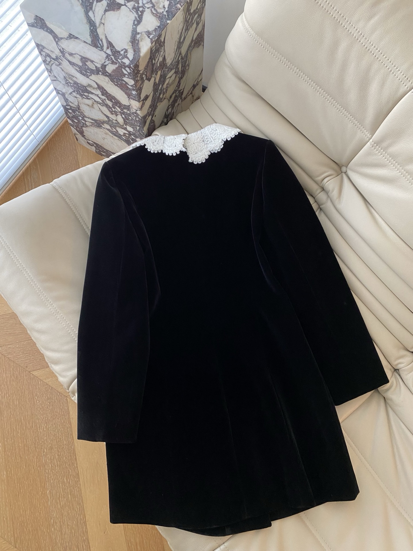 Elegant Velvet Dress with White Lace Peter Pan Collar 6 i1761299861352 2680 0 4