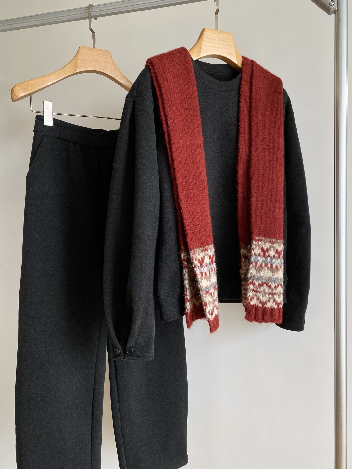 Elegant Lounge Wear Set with Scarf, Women’s Autumn/Winter Fashion