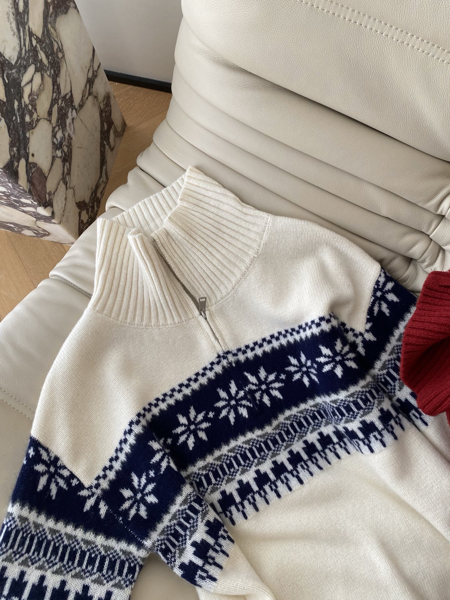 25。F秋冬 「圣诞氛围」费尔岛花纹半拉链毛衣 复古费尔岛花纹自带节日氛围感 半拉链立领设计随性又有腔调