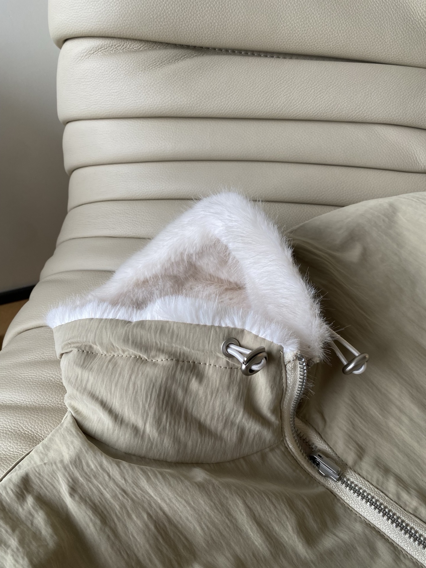 i1763460233659 9417 0 4