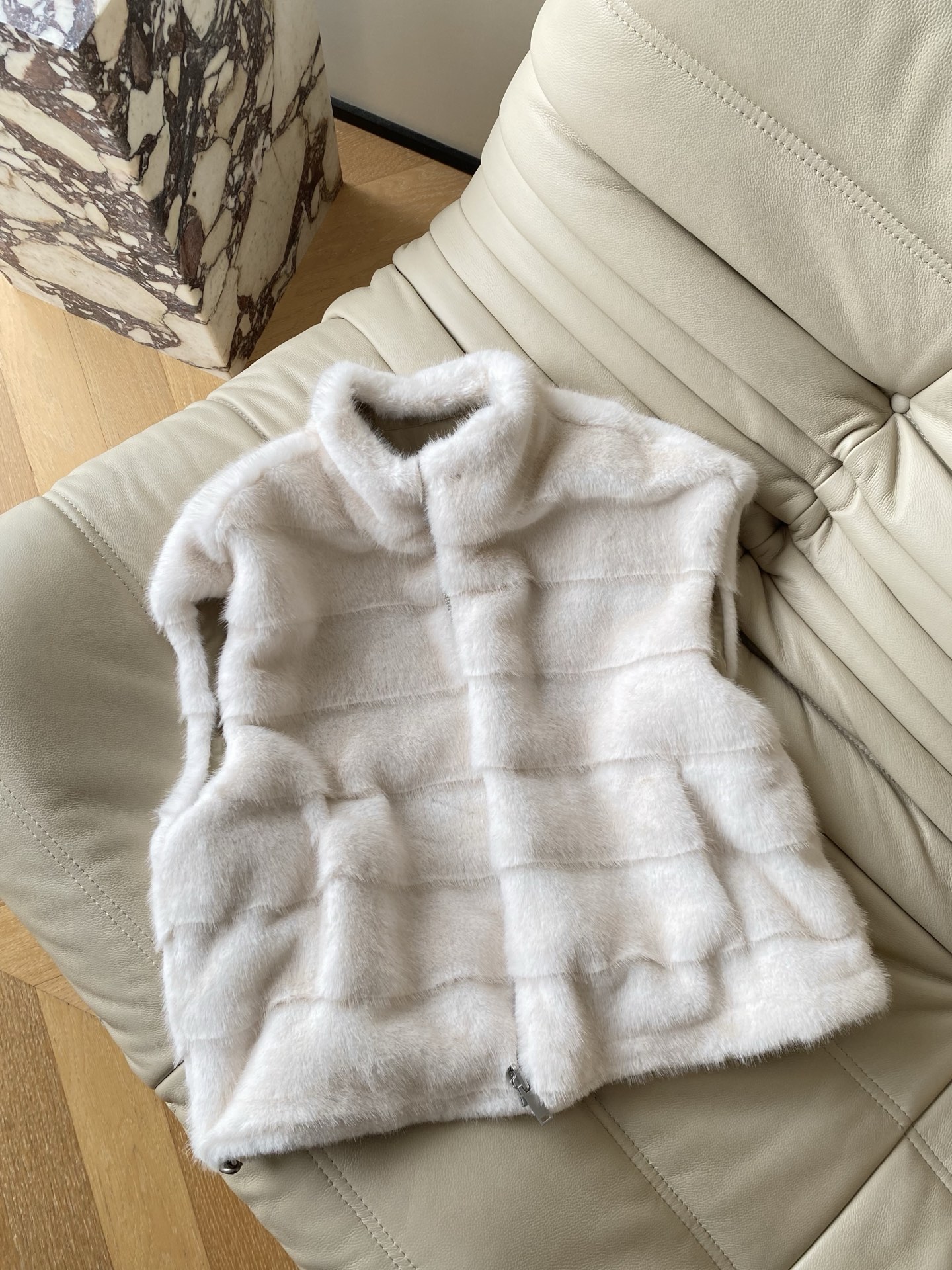 Reversible Faux Fur Vest with Stand Collar, Sleeveless Winter Waistcoat