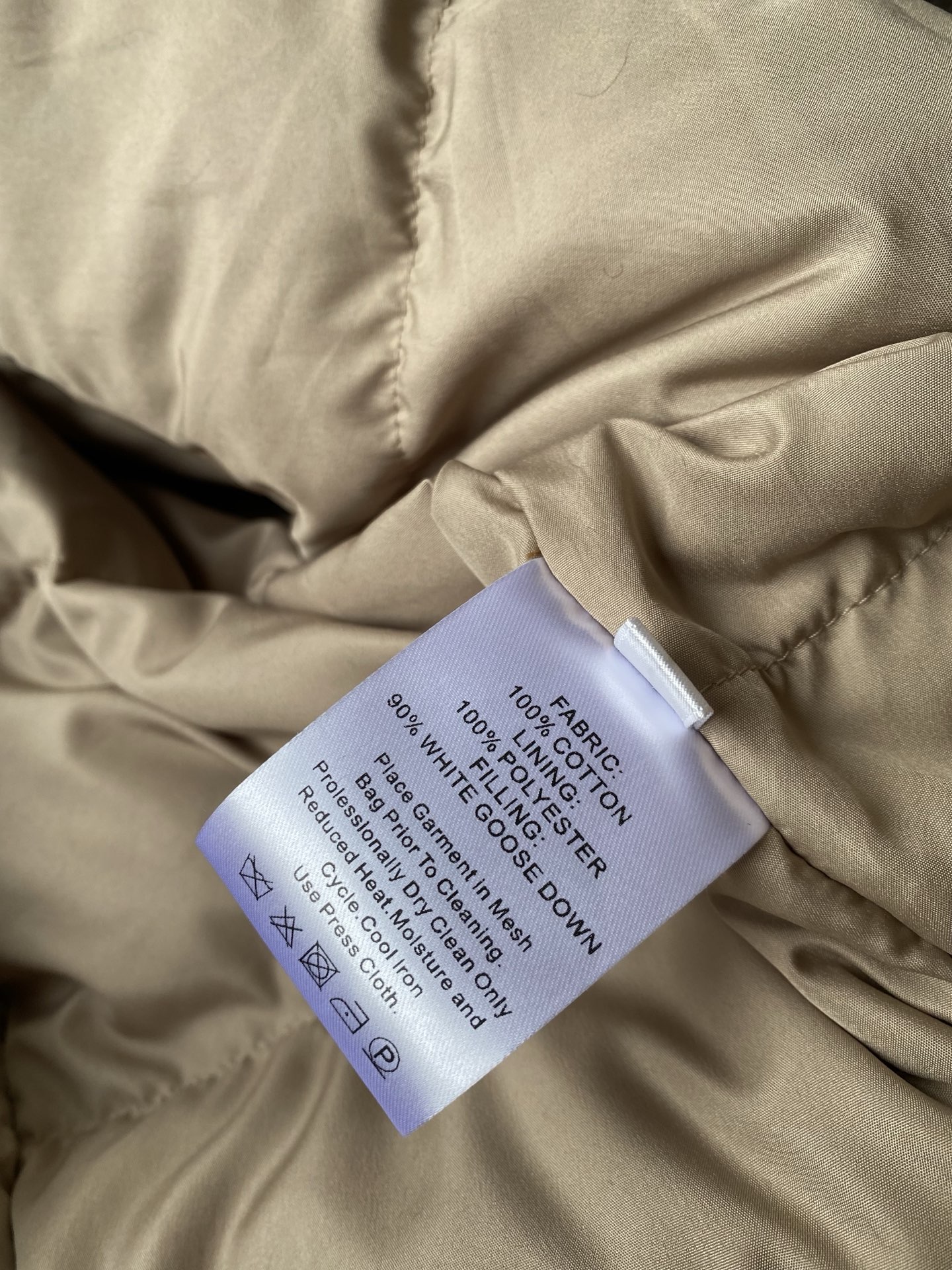 25。F秋冬 IMMI鹅绒夹克羽绒服 可拆卸毛领+轻盈90白鹅绒填充 毛领软软糯糯显贵气的同时兼具抗风性