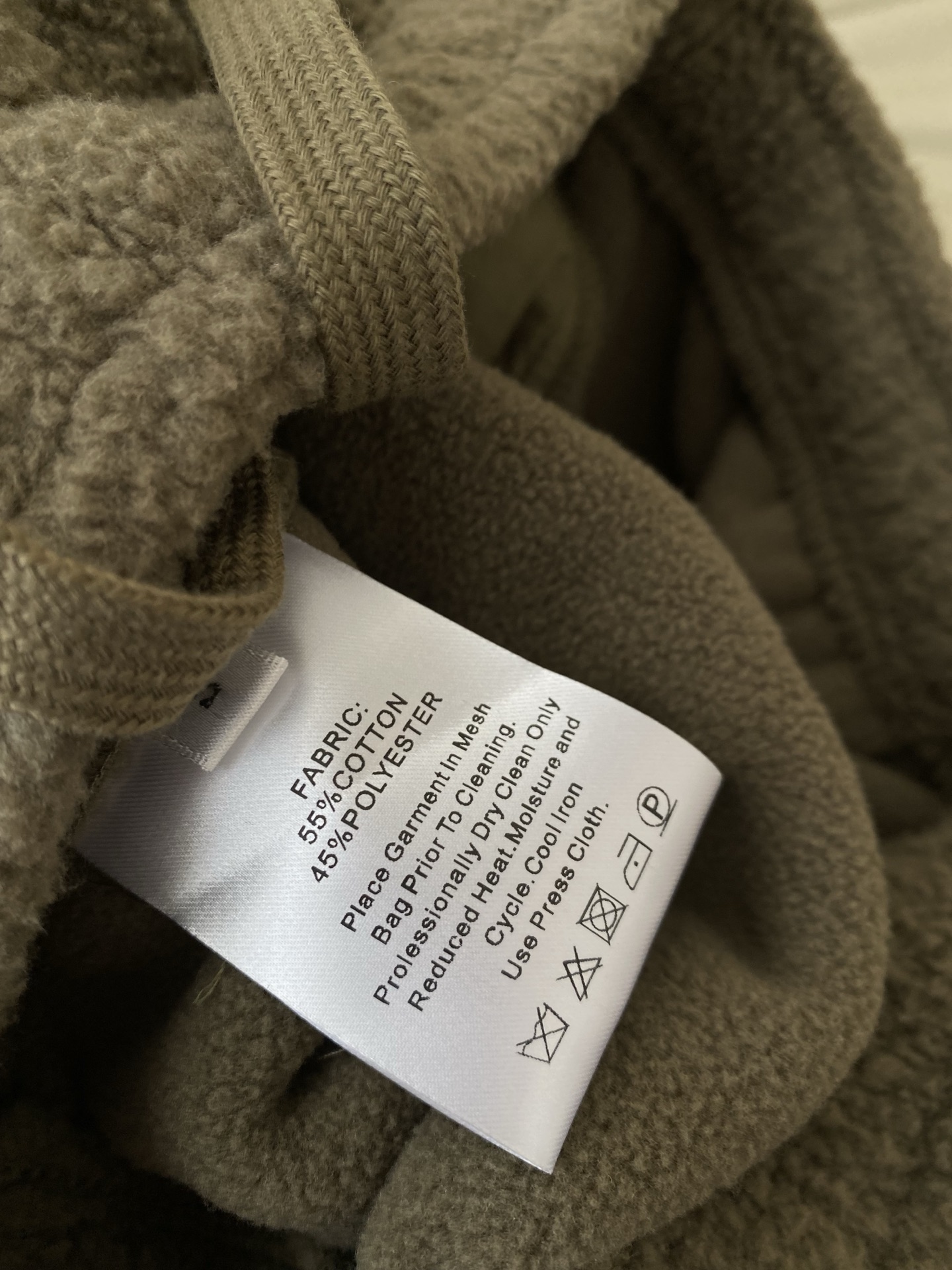 25。F秋冬 松弛感摇粒绒糖果裤 不用费心的宅家松弛感 自带暖色调氛围感 抓绒的纹理是细密的小圈层加上舒