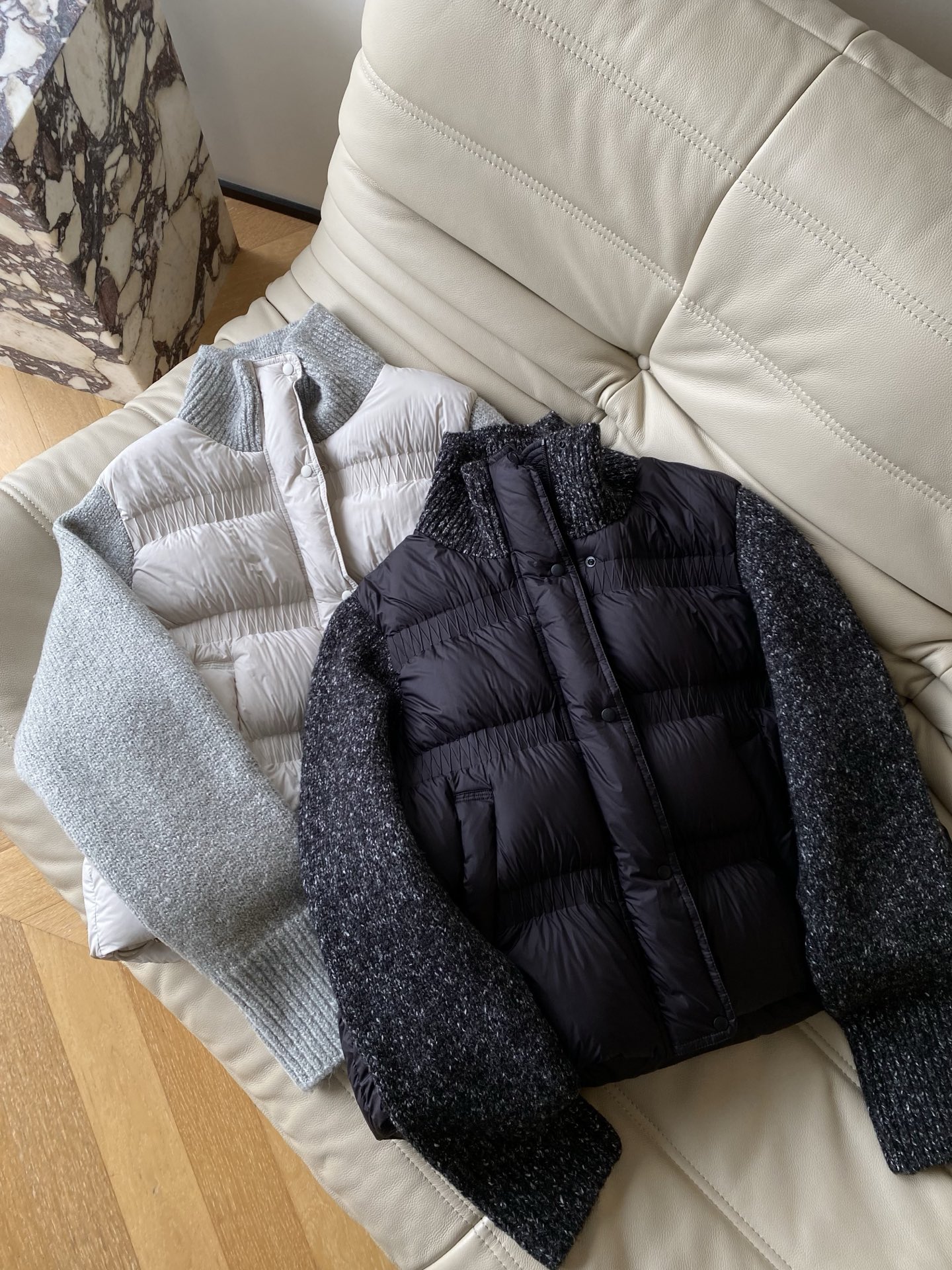 25。F秋冬 韩系氛围感羊毛拼接羽绒服 内里含90绒子含量白鸭绒 整体简约大方大身压绒设计简单独特 手袖