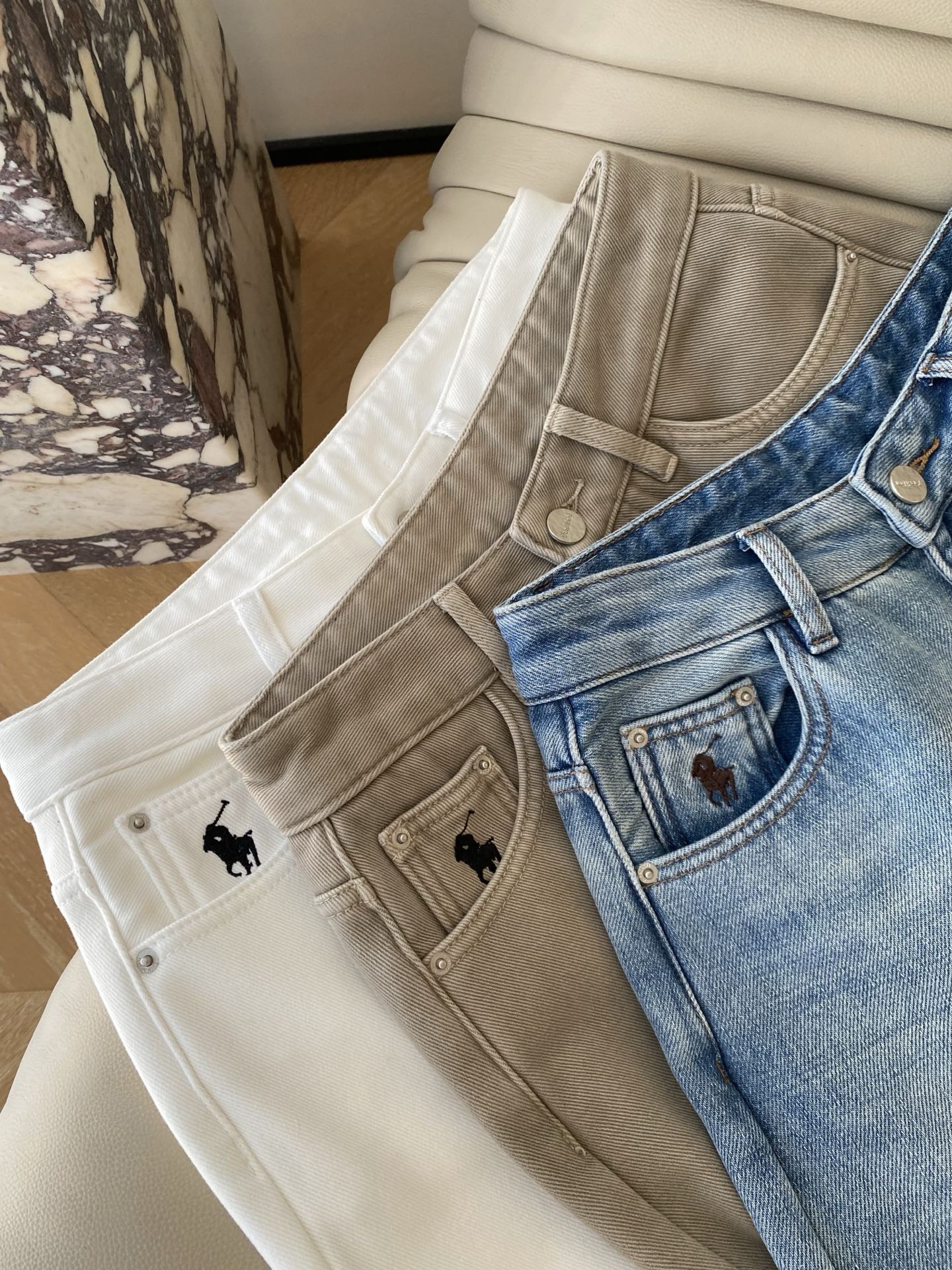 i1763886633920 9766 0 4