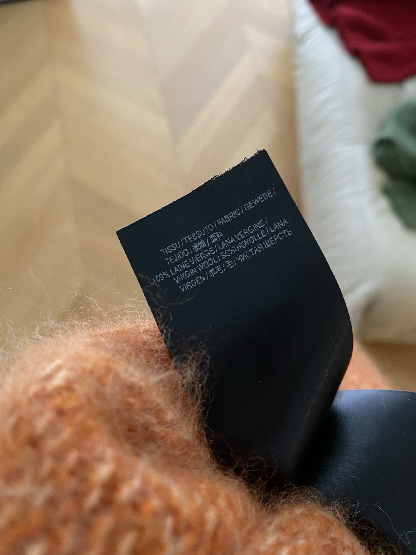 25。F秋冬 治愈系毛茸茸羊毛毛衣 甄选优质极细羊毛纤维精细工艺制作出毛茸茸的效果 糖果色系的穿搭真的超