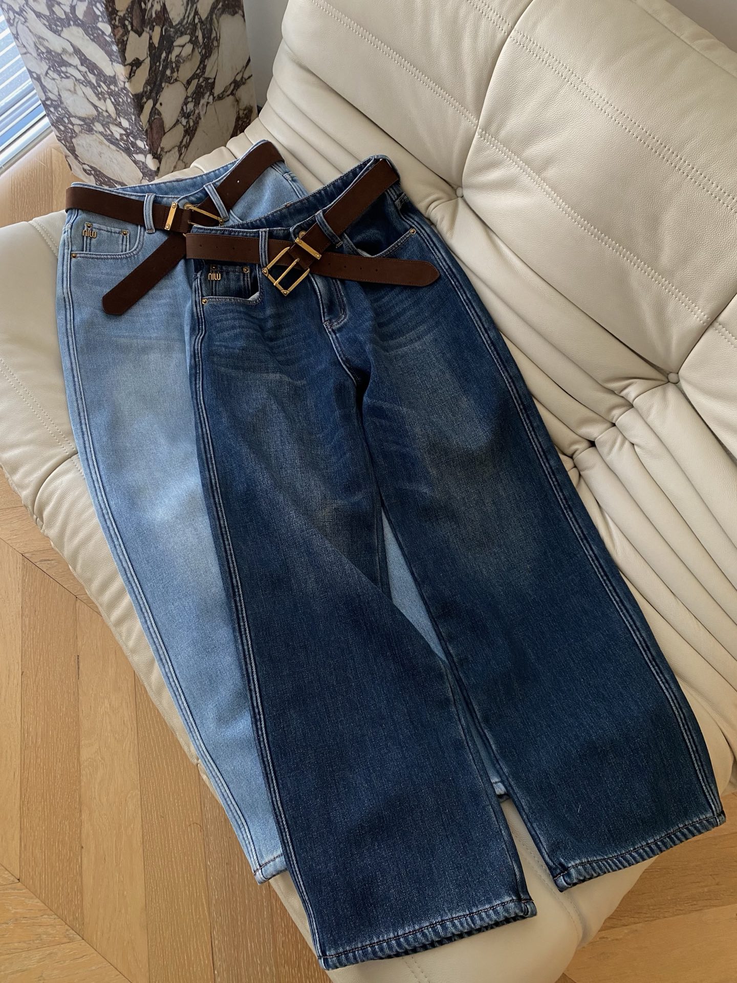 25。F秋冬 Miu系通勤加绒牛仔裤 自带高级的洗水色外加做旧工艺颜色饱和度低不挑人内里加绒带磨毛质感 