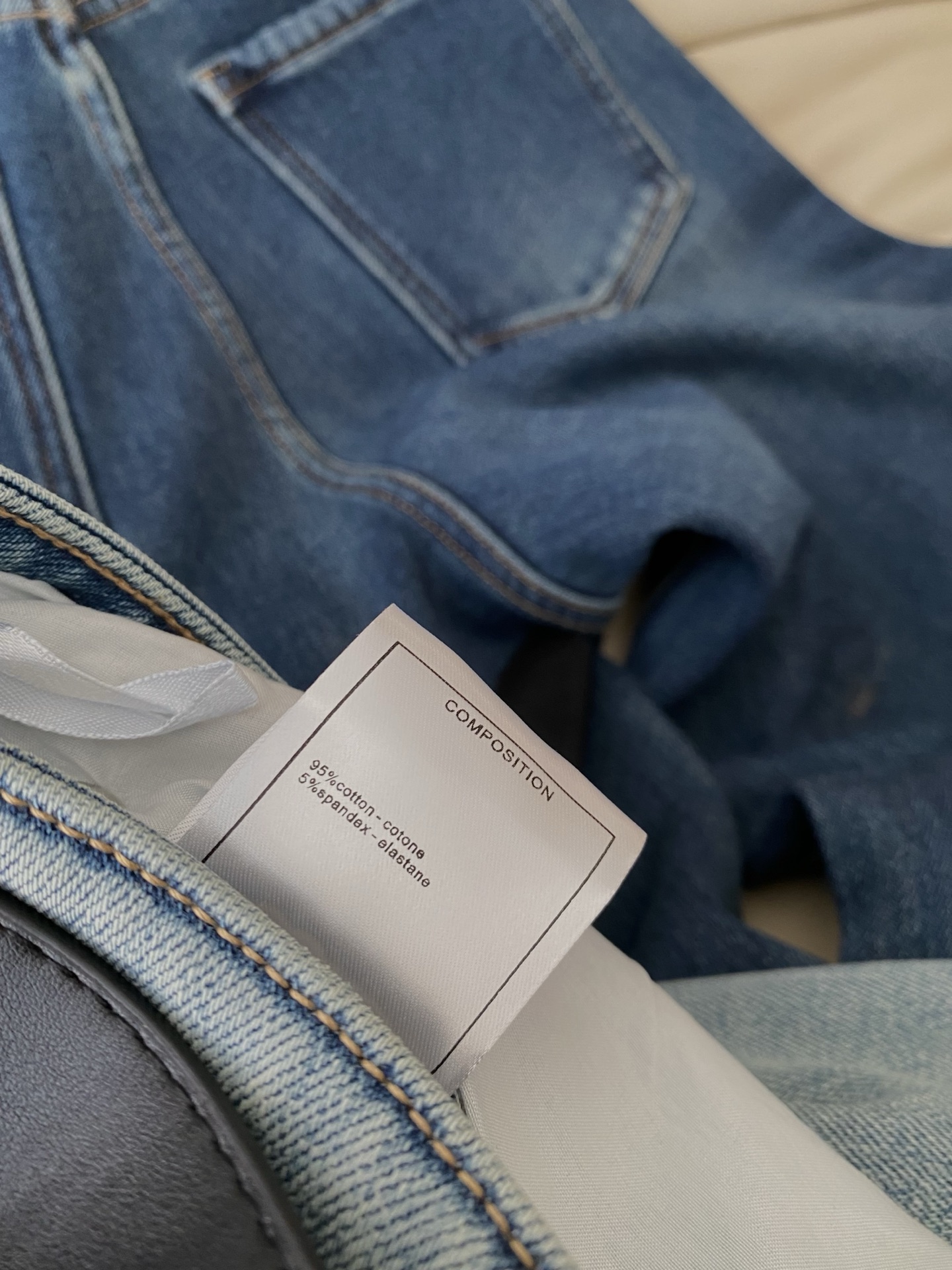 25。F秋冬 复古休闲加绒高腰休闲牛仔裤 巨百搭好穿的时尚单品保暖时尚双层作用 搭配皮质质感腰带更添一份