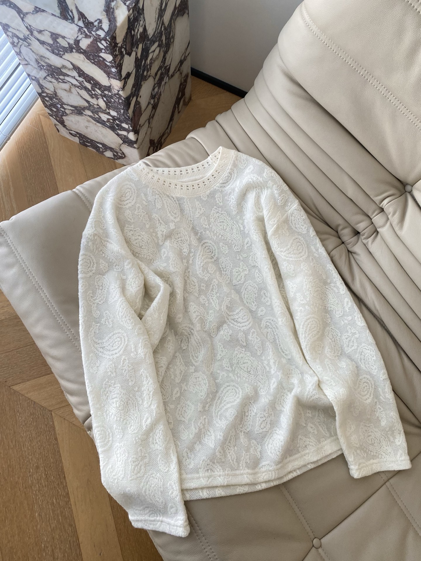 Paisley Pattern Knit Sweater White Round Neck Long Sleeve Pullover