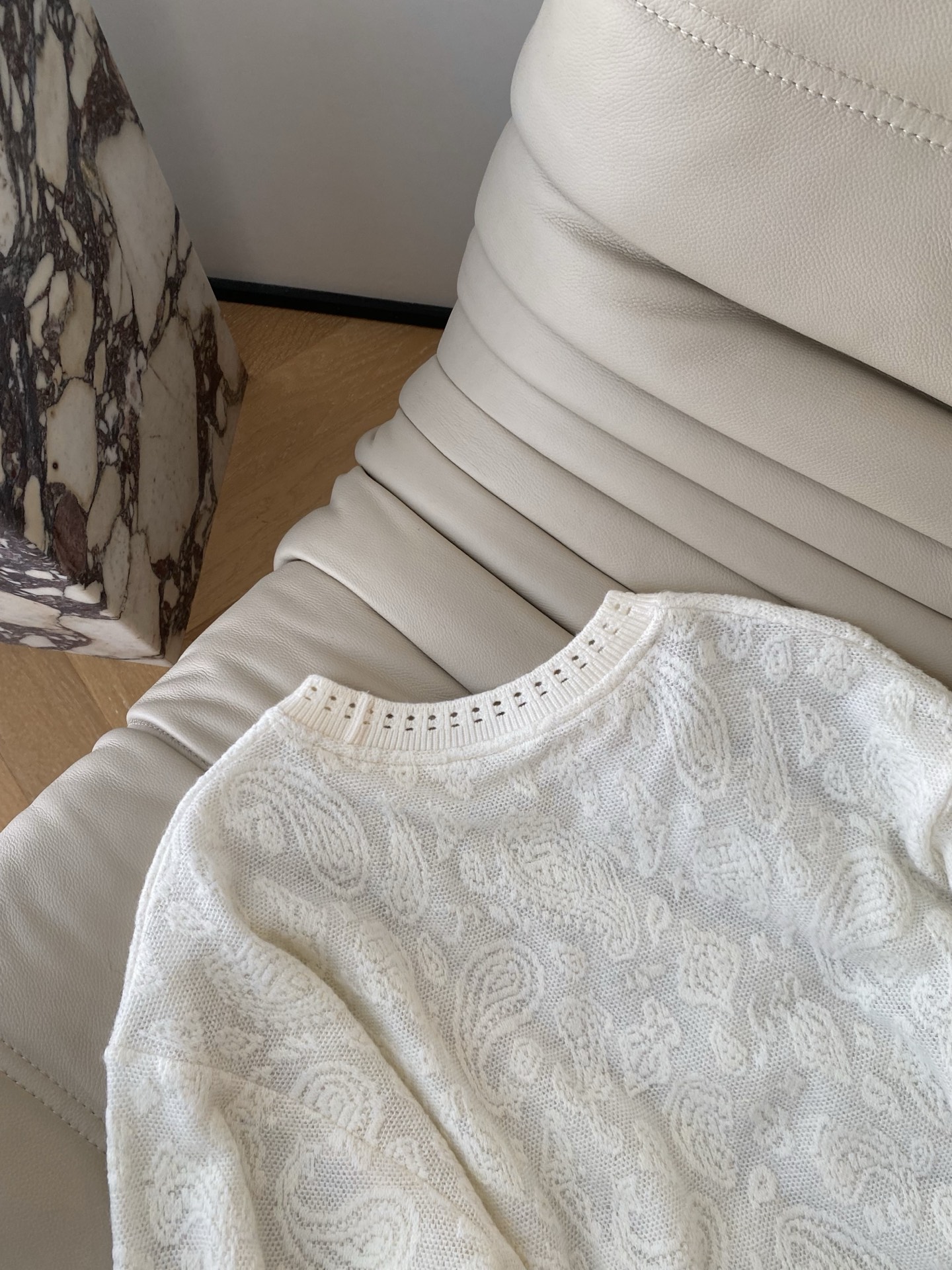 Paisley Pattern Knit Sweater White Round Neck Long Sleeve Pullover 8 i1764924832002 2815 0 6