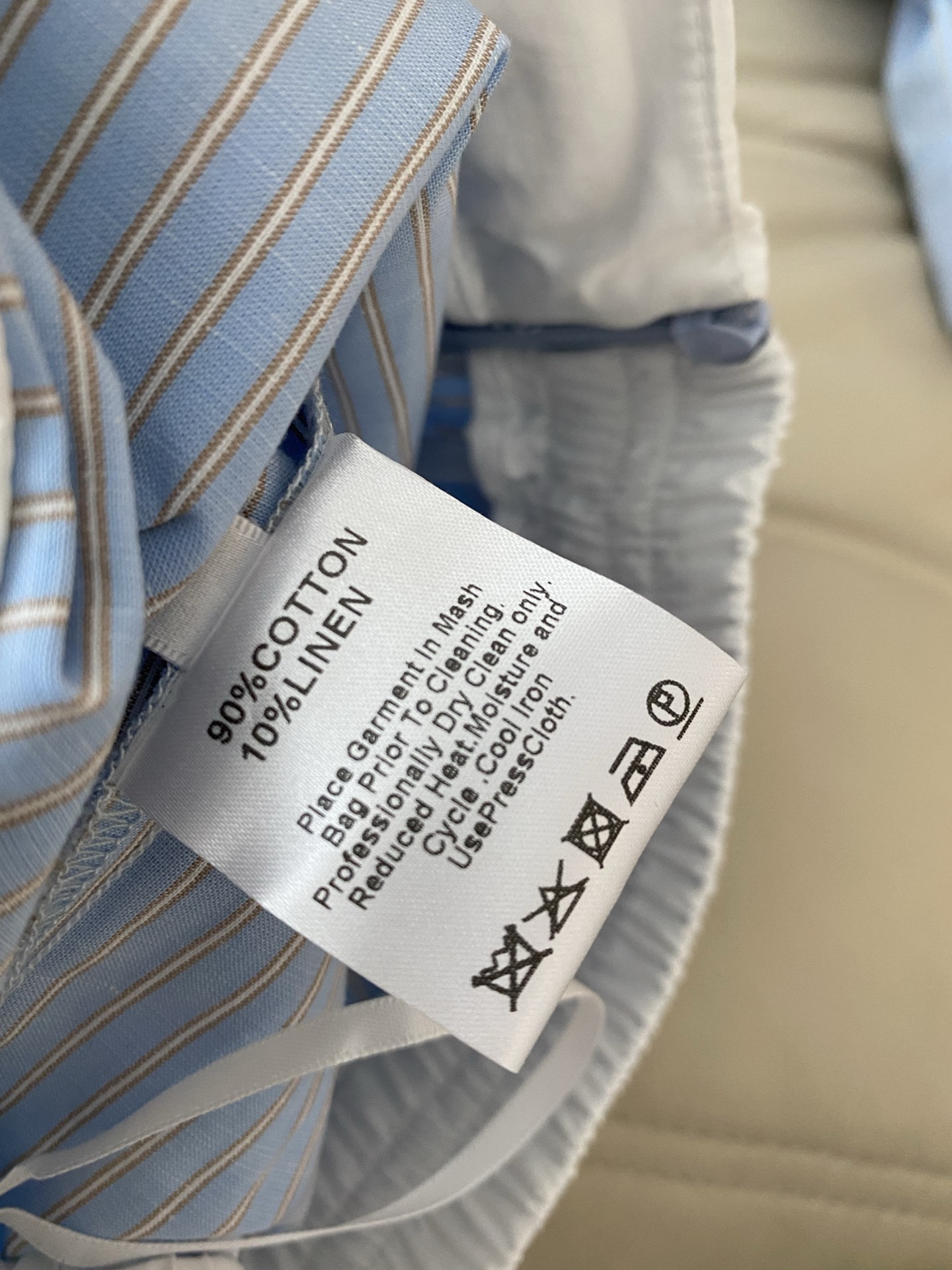 26SS 早春新款肌理感条纹衬衫裙裤套装 采用清爽蓝白细条纹打造松弛通勤感，宽松落肩衬衫+假两件百褶裙裤