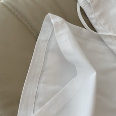 26SS 春夏新款 | 经典小白裤 采用亚麻天丝垂感面料打造宽松直筒阔腿版型,自带慵懒松弛滤镜,高腰抽绳 26SS 春夏新款 | 经典小白裤 采用亚麻天丝垂感面料打造宽松直筒阔腿版型,自带慵懒松弛滤镜,高腰抽绳
