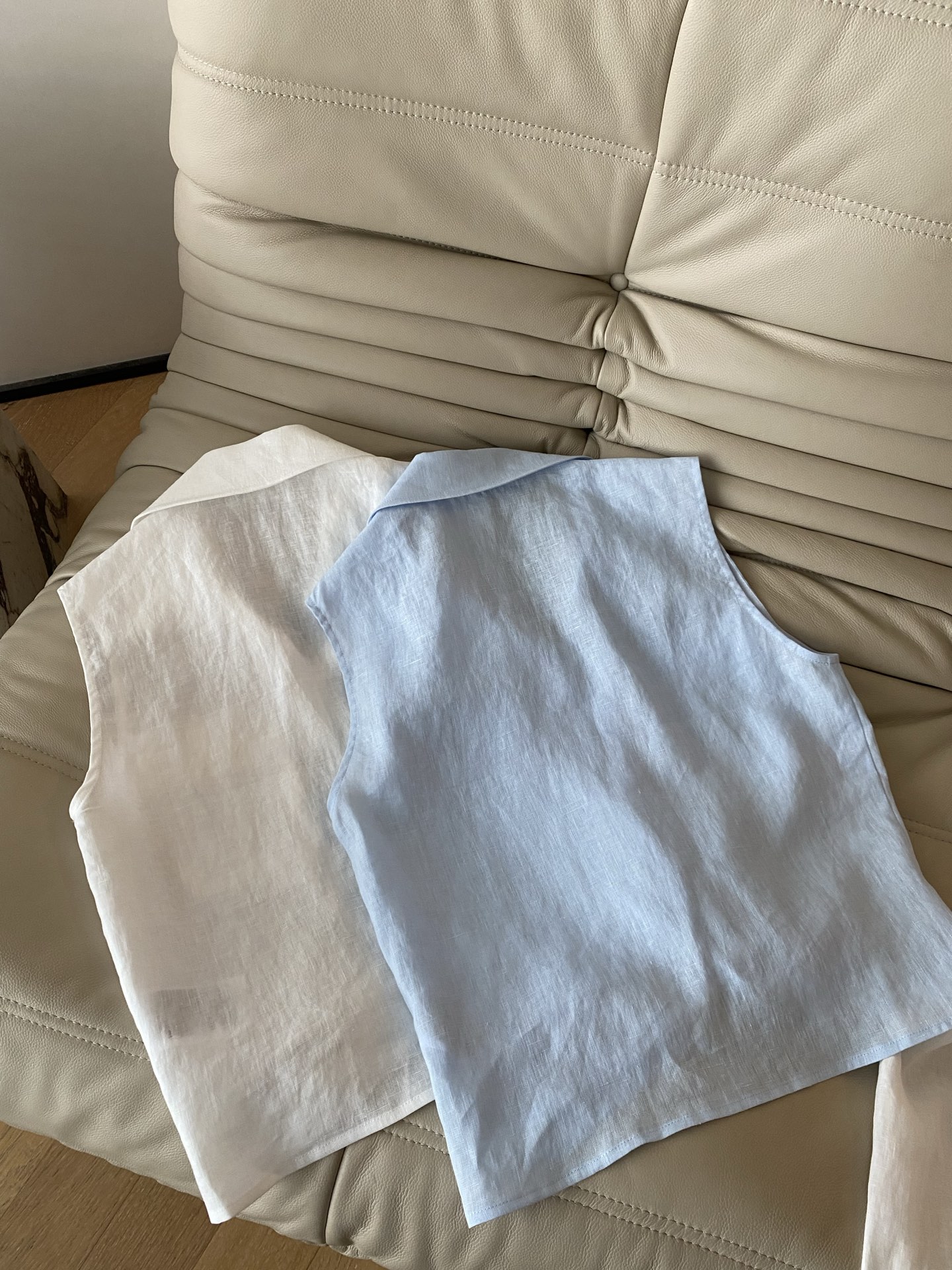 26SS 春夏新款 | 扭结翻领亚麻套装，甄选天然透气亚麻面料打造松弛无压廓形，自带清爽降温滤镜，翻领无
