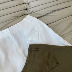 26FW早秋新款|三角口袋短款衬衫+压褶阔腿裤套装,甄选透气干爽天丝亚麻面料打造利落短衫+高腰垂感阔腿裤版型,自带干净清 26FW早秋新款|三角口袋短款衬衫+压褶阔腿裤套装,甄选透气干爽天丝亚麻面料打造利落短衫+高腰垂感阔腿裤版型,自带干净清