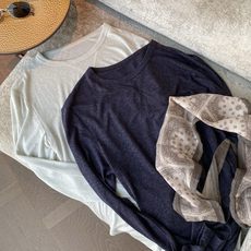 26FW早秋新款|圆领拼接长袖打底T恤,亚麻莱赛尔面料打造微宽松合身版型,自带柔和慵懒日常氛围感滤镜,基础圆领+肩线三角 26FW早秋新款|圆领拼接长袖打底T恤,亚麻莱赛尔面料打造微宽松合身版型,自带柔和慵懒日常氛围感滤镜,基础圆领+肩线三角