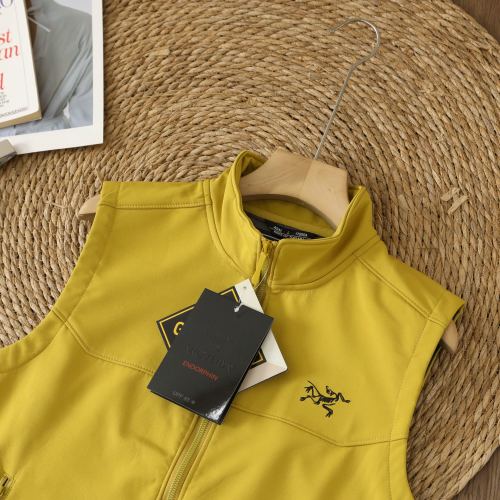Arc'teryx Stand Collar Outdoor Waterproof Fleece Vest - Stylish and Comfortable 1 Arc'teryx Stand Collar Outdoor Waterproof Fleece Vest - Stylish and Comfortable