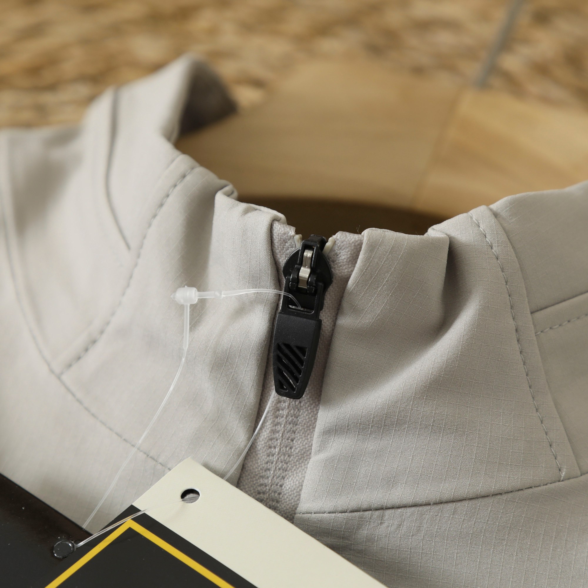 Arc'teryx Stand Collar Outdoor Climbing Jacket Windproof Softshell Coat