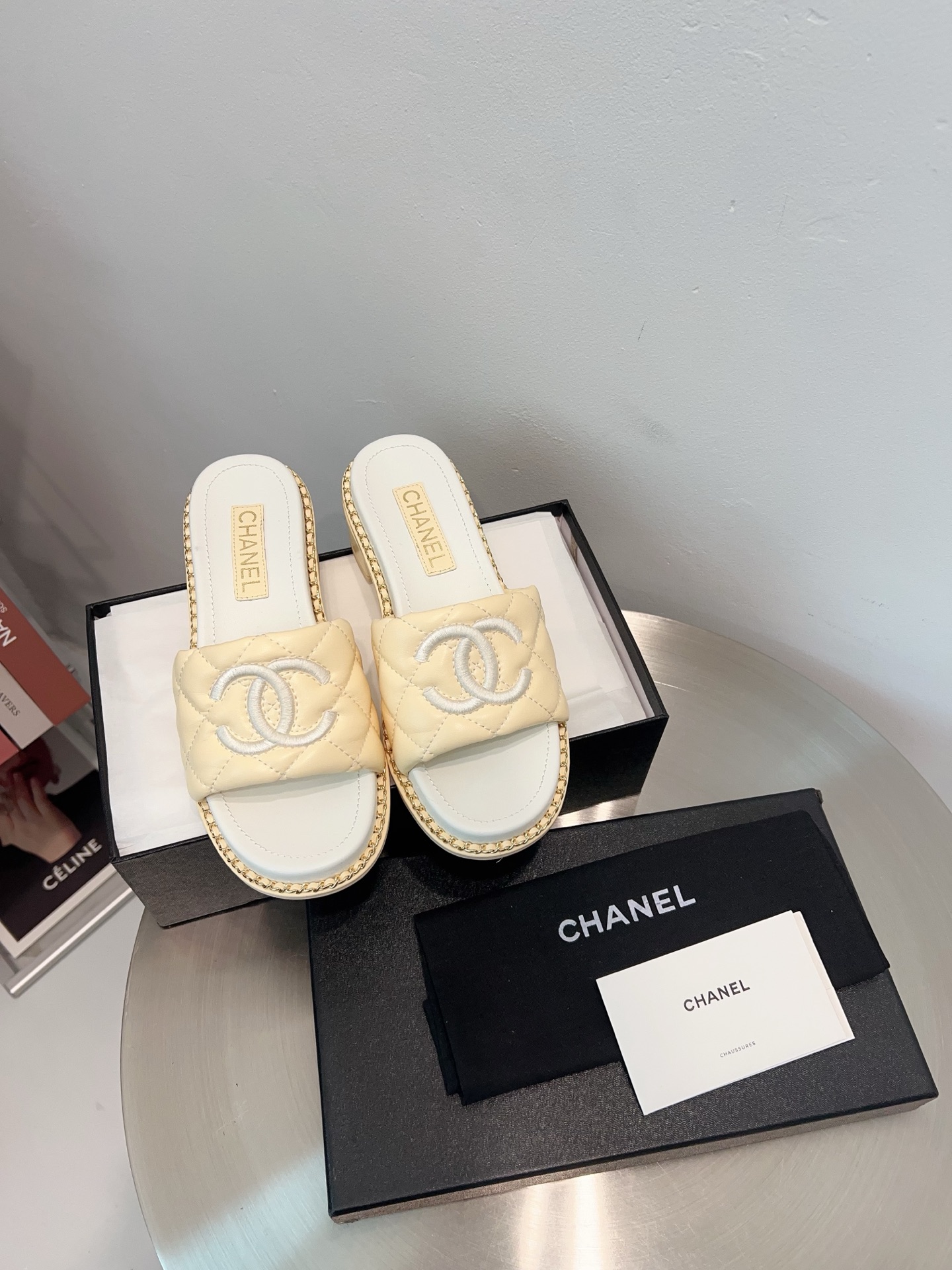 NO:247466,yellow slippers slippers19860909黄色,拖鞋,slippers,Women's Shoes