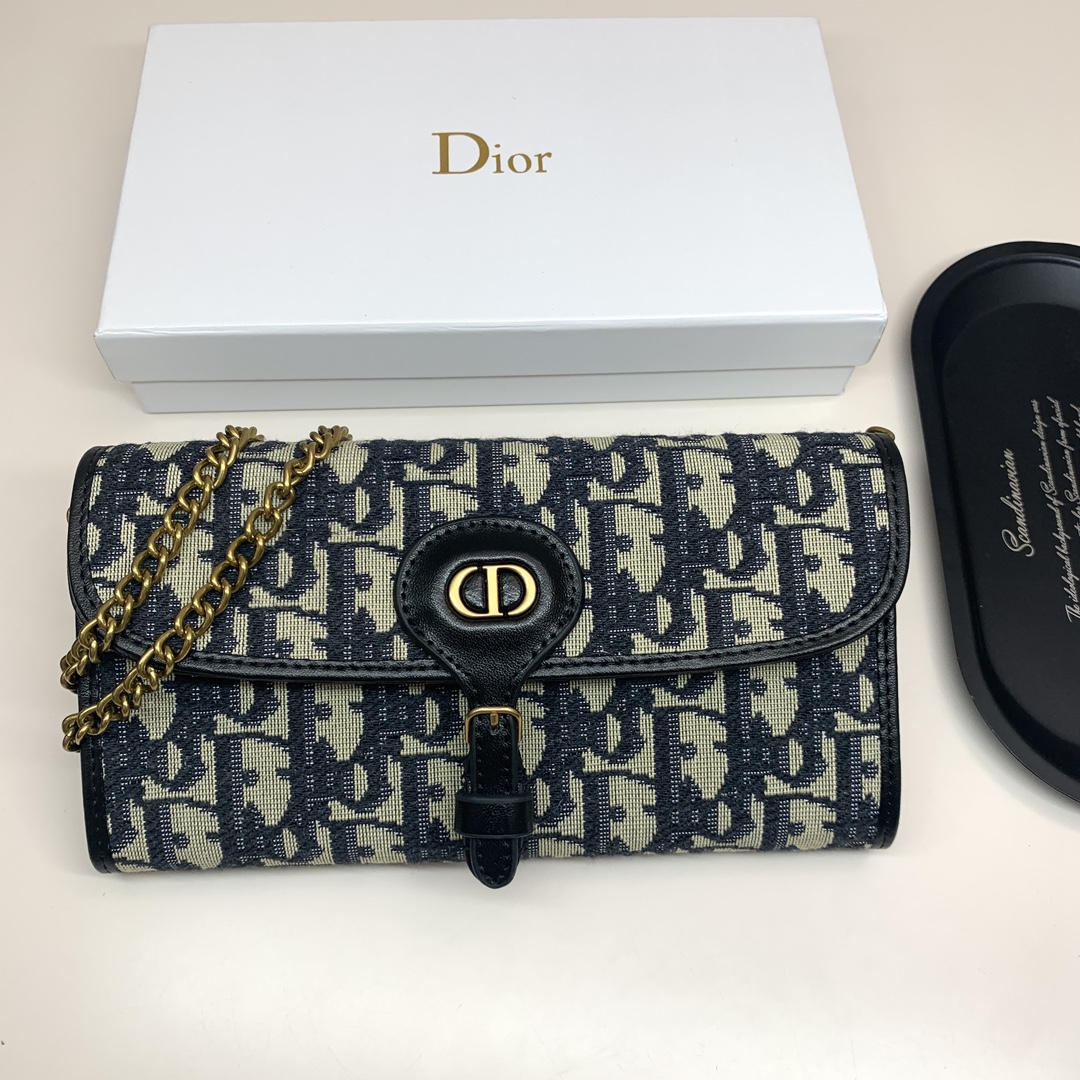 Brand:** Dior - Comprehensive