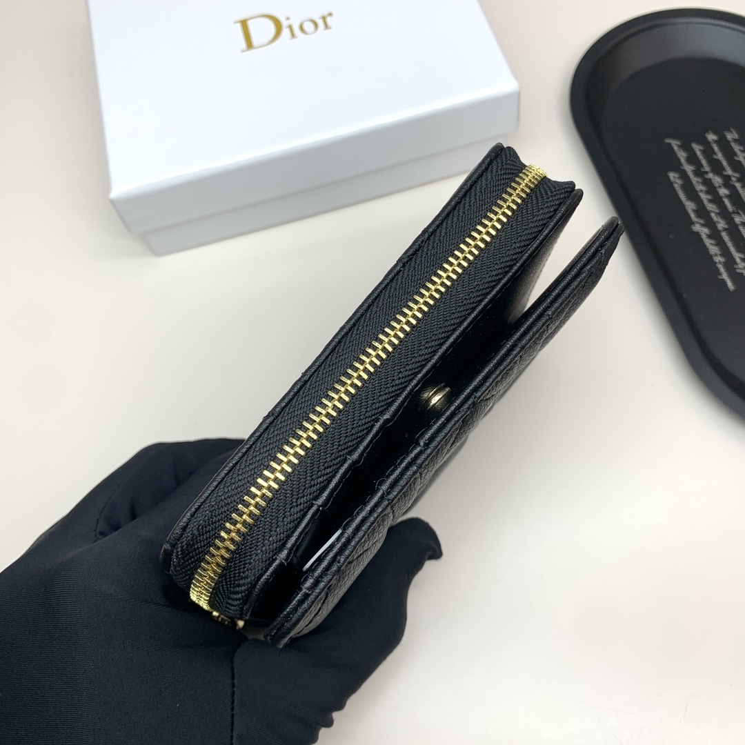 Dior Black everyday