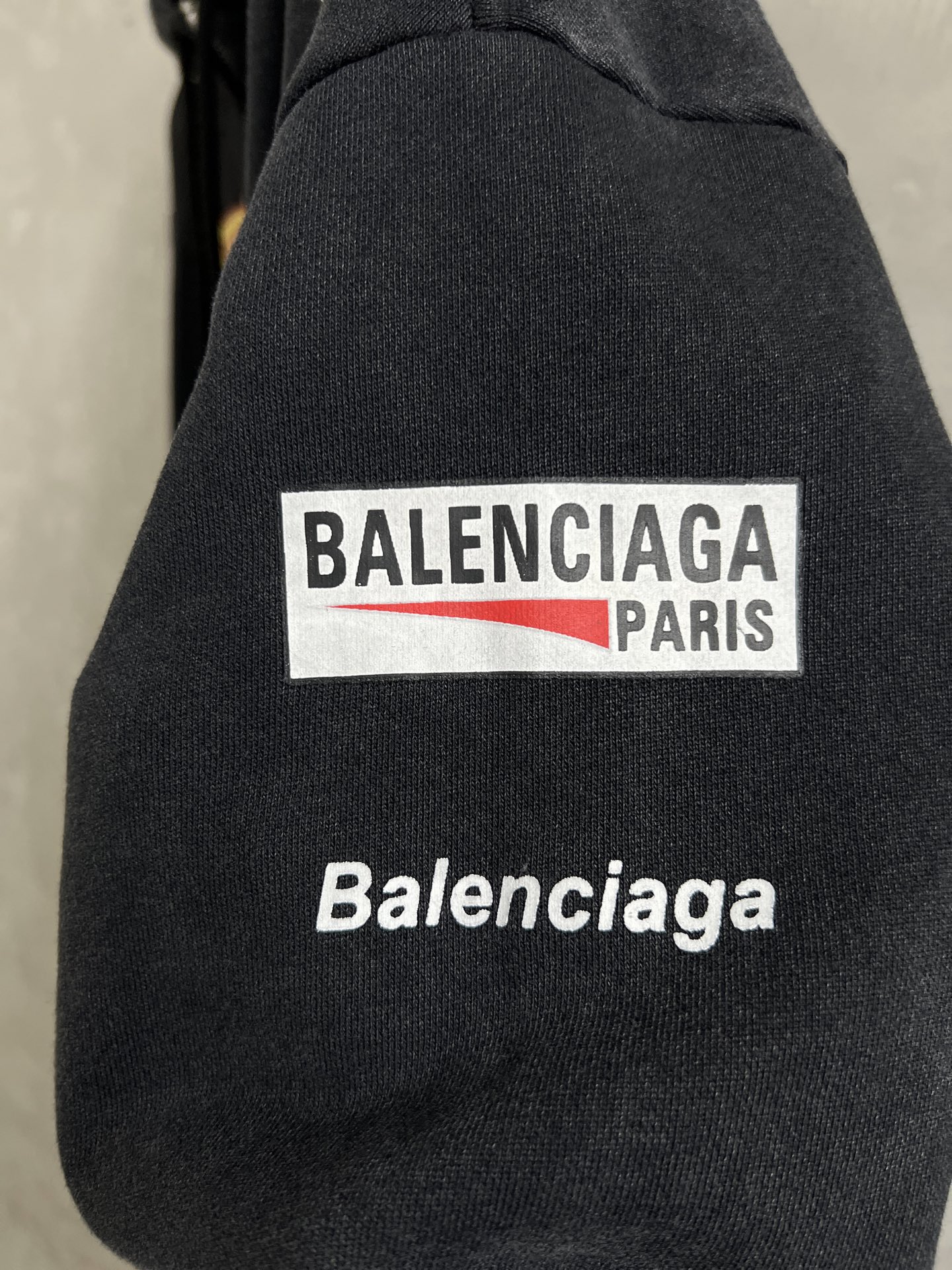  

Balenciaga新款巴黎世家BLCG 2025ss 印花字母双环早春新款经典双环印花磨洗水运动