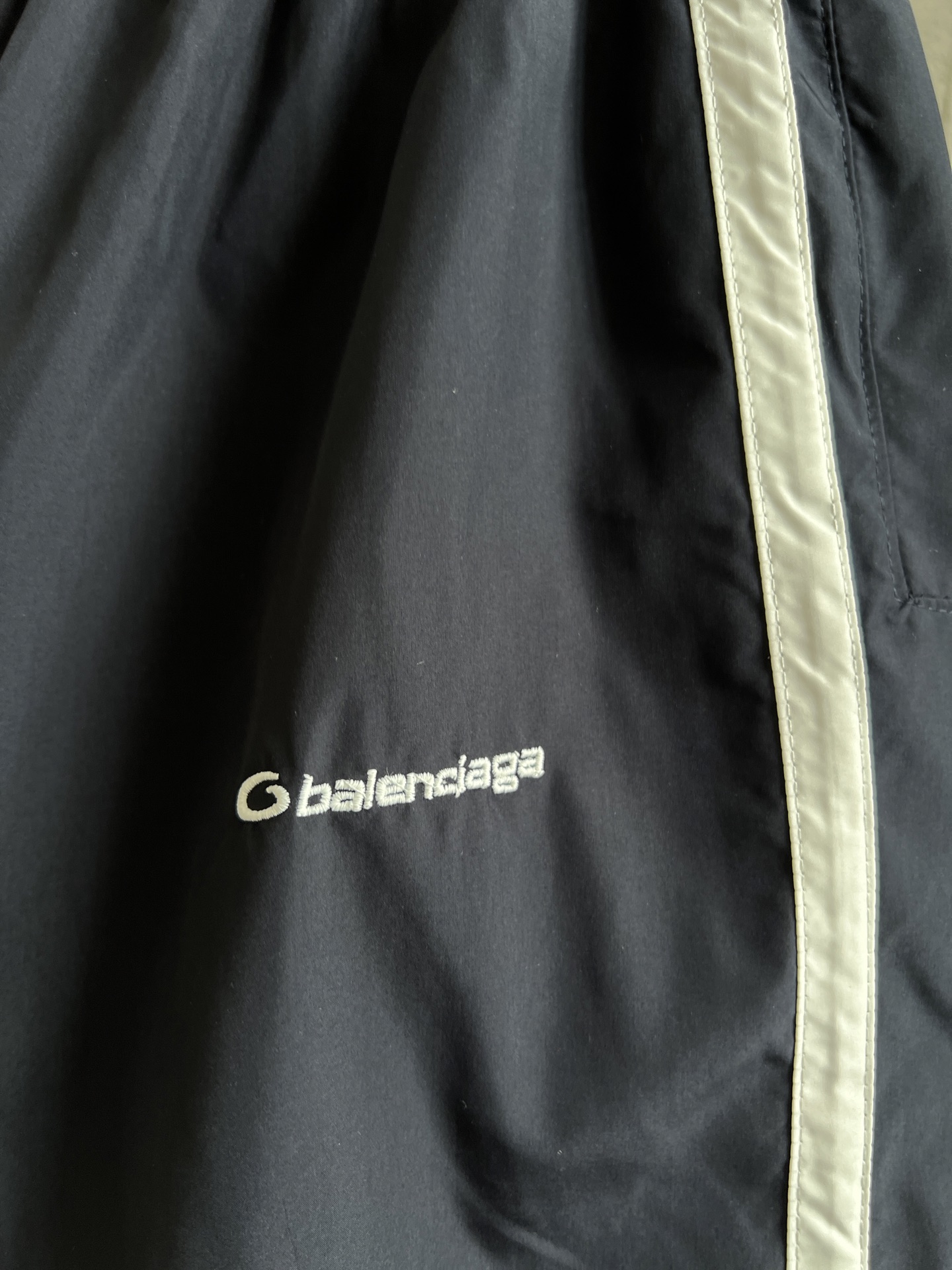Balenciaga BLCG 25SS Track Pants - Embroidered & Color Block Design 10 i1756102731927 2995 0 8