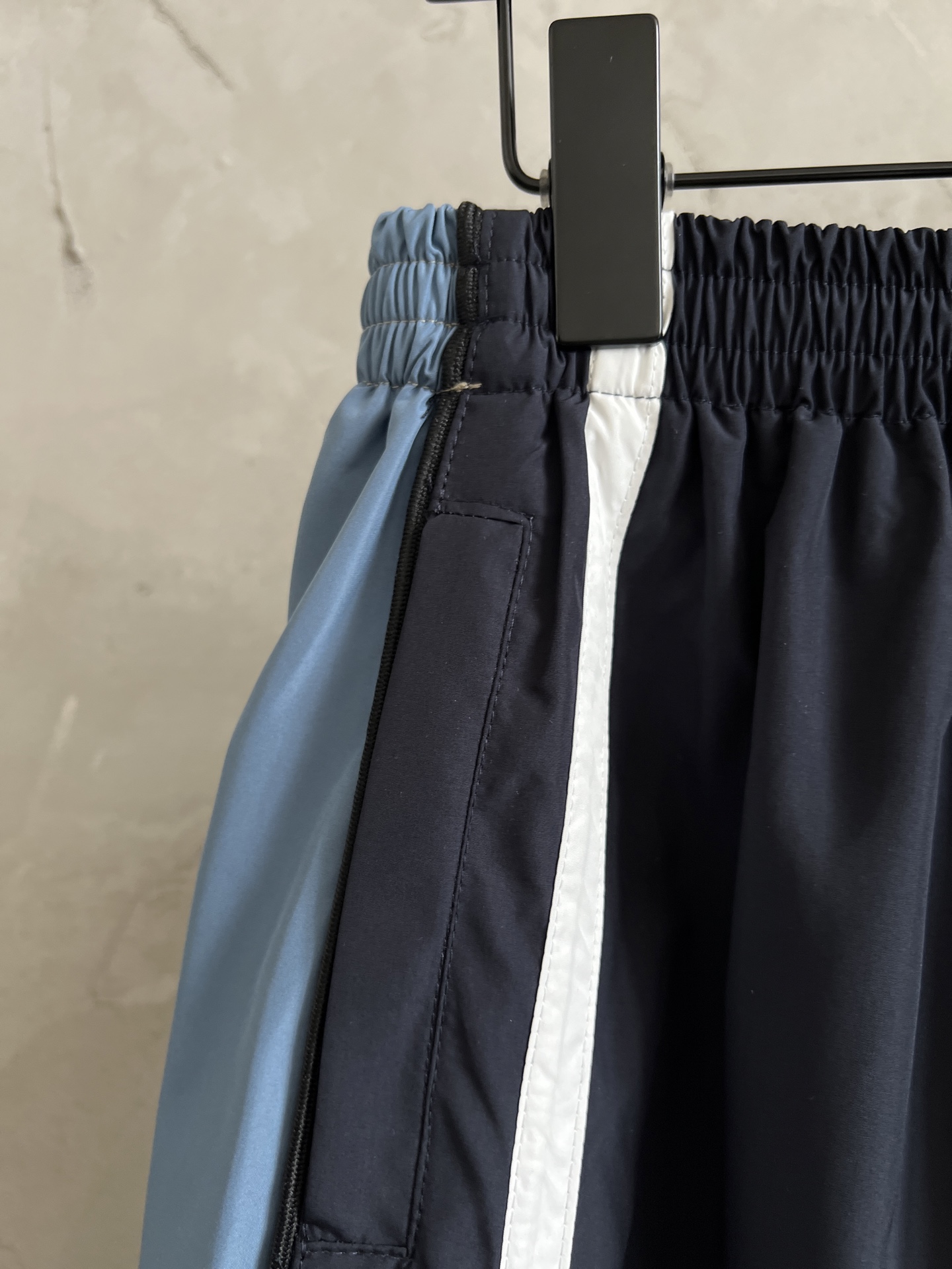 Balenciaga BLCG 25SS Track Pants - Embroidered & Color Block Design 9 i1756102733741 2023 0 7