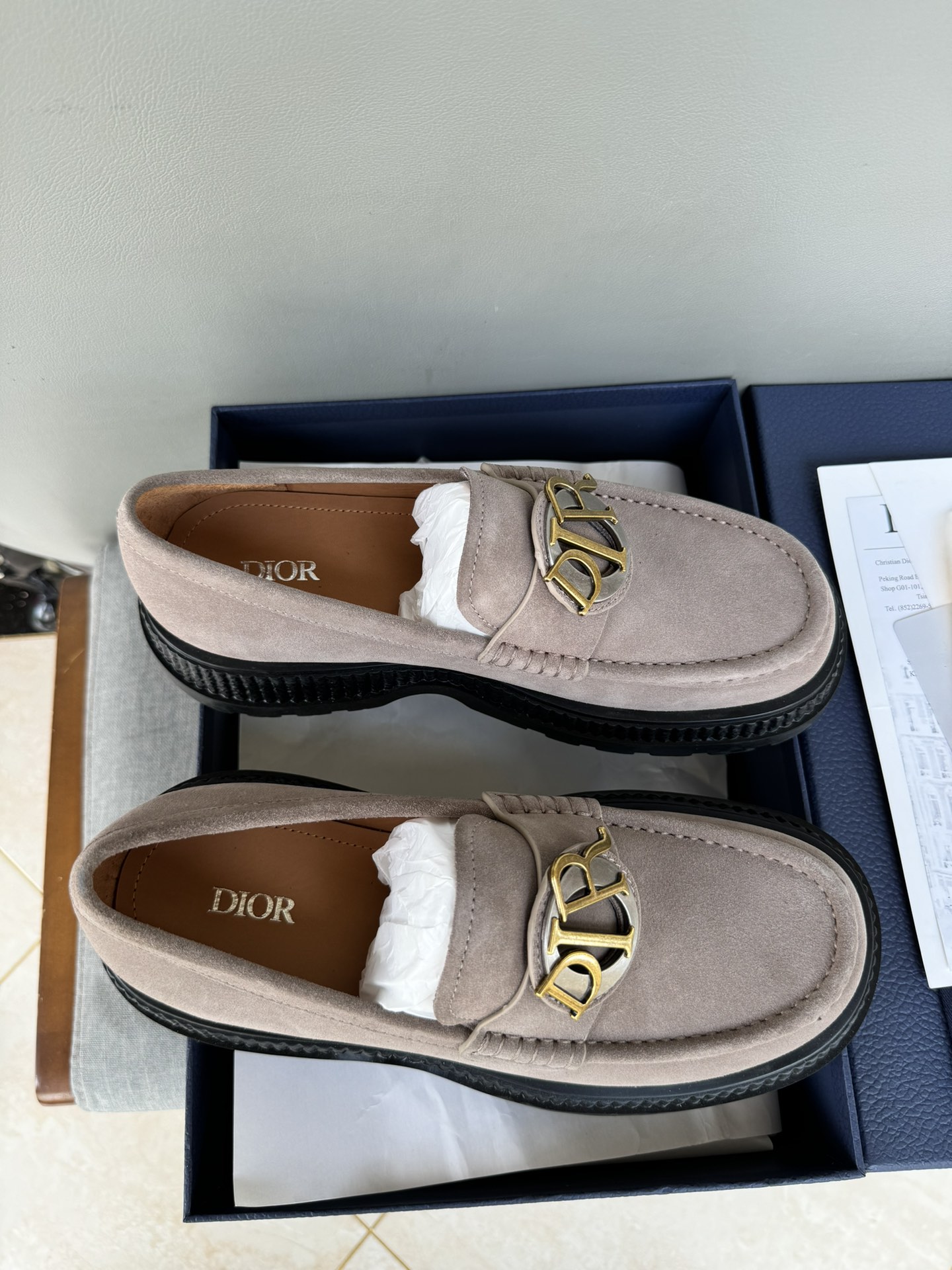 Dior Casual Leather Loafers - Exquisite Craftsmanship & Supreme Comfort 7 i1711089500 2015 7