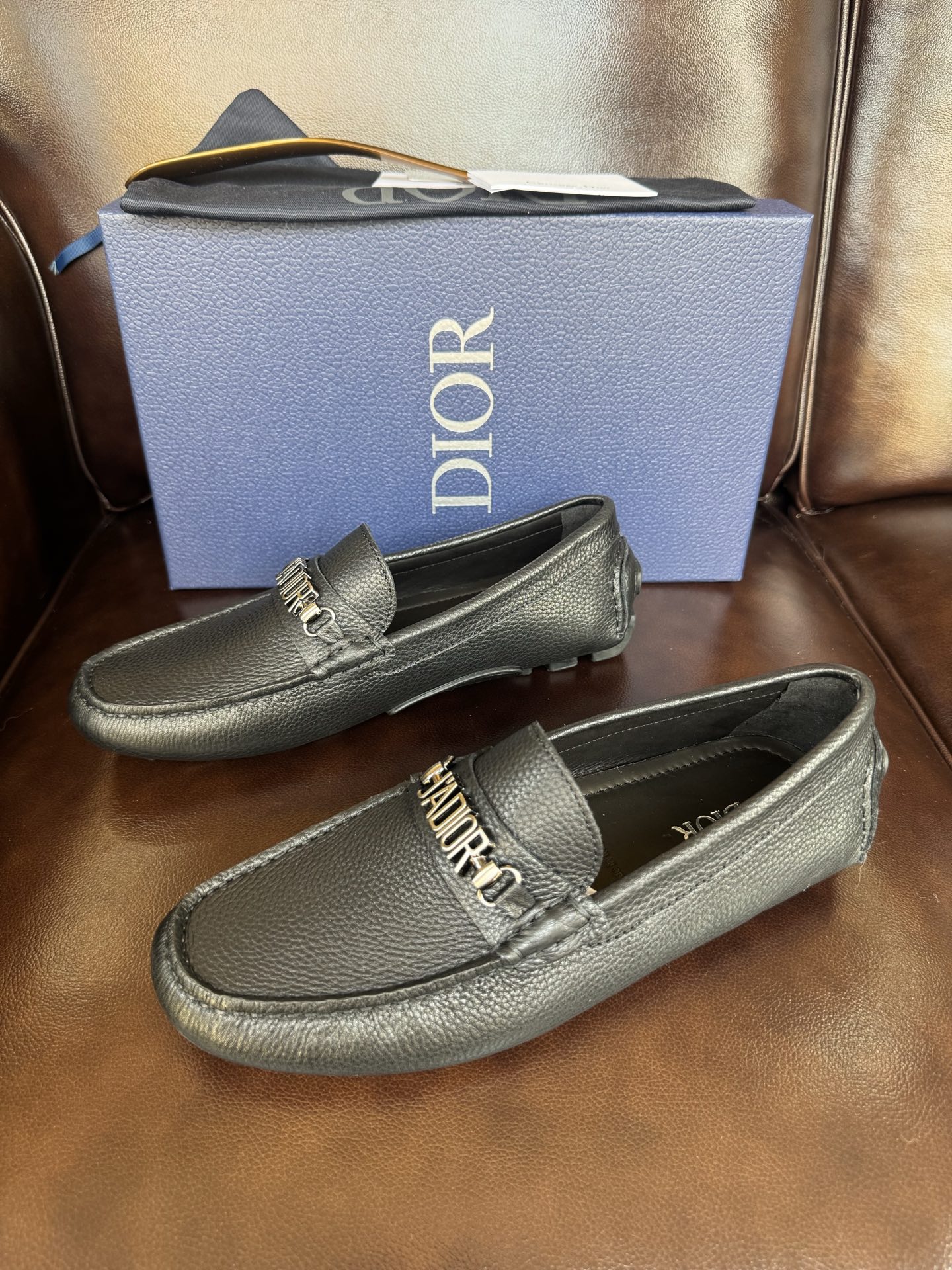 NO:756500,Batch[strong][strong][strong] Original order quality counter new Dior handmade men's driving shoes, bean shoes, slip-on shoes, lazy shoes, exquisite hand-stitching, workmanship details comparable to counters, original rubber outsole, suede cowhide imported from Italy, water-dyed cowhide lining, sweat-absorbent and deodorant, 39-44 in large quantities in stock (38, 45 custom-made, non-refundable),, dior, dior, cowhide19860909批[强][强][强]原单品质 专柜新款 dior迪奥纯手工开车男鞋 豆豆鞋 套脚鞋 懒人鞋 ,精致手工缝线 做工细节堪比专柜 原版橡胶大底 意大利进口反毛牛皮 水染牛皮里 吸汗防臭 39-44大量现货（38,45定做不退换）,,dior,dior,cowhide,Men's shoes