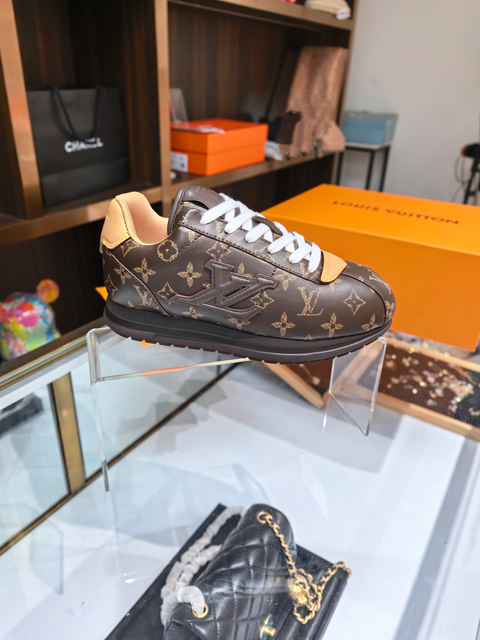 NO:491760,LV | Louis Vuitton 2025 2025 Autumn and Winter New Model, the original version is consistent, the counter focuses on the latest casual shoes, hard goods are on the newest, and the purchasing level is!  Full of high-end feeling!  A popular model from domestic and foreign bloggers, retro and fashionable, beautiful!  Wear it with a lot of happiness!  Official website main model★ ━━━━━ t ━━━━━━━━━━━━━━━━━ Original custom imported sheepskin/cowhide fabric inner lining Italian imported breathable gauze mesh Outsole IP+TPU high-end sole Shoe size: 35-46 P women's size men's size 10, casual shoes/sports shoes, louis vuitton, louis vuitton, sneakers, cowhide, sheepskin19860909LV | 路易威登 2025 2025秋冬新款 原版一致 专柜主打最新款休闲鞋 硬货上新 代购级别！高级感十足！国内外博主刷爆的一款,复古又时髦上脚美炸了！穿上满满的幸福感！官网主推款★ ━━━━━ t ━━━━━ 鞋面原版订制进口羊皮/牛皮面料 内里意大利进口透气纱网 大底IP+TPU高端大底 鞋码: 35-46  P女码男码10,休闲鞋/运动鞋,louis vuitton,louis vuitton,sneakers,cowhide,sheepskin,Women's Shoes